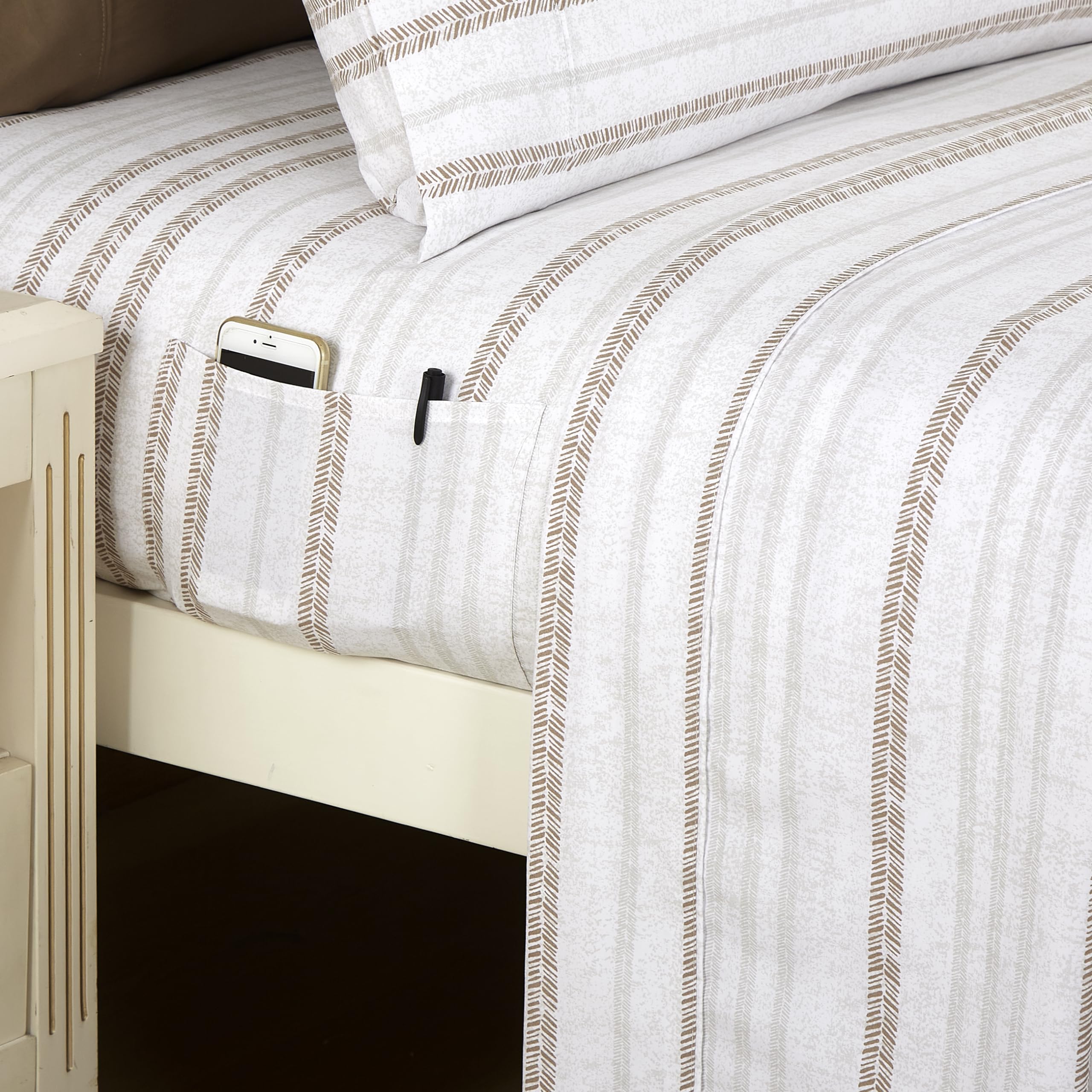 Elegant Comfort Softest and Coziest 6-Piece Sheet Set, 1500 Premium Hotel Quality Microfiber, Deep Pocket - Image 3