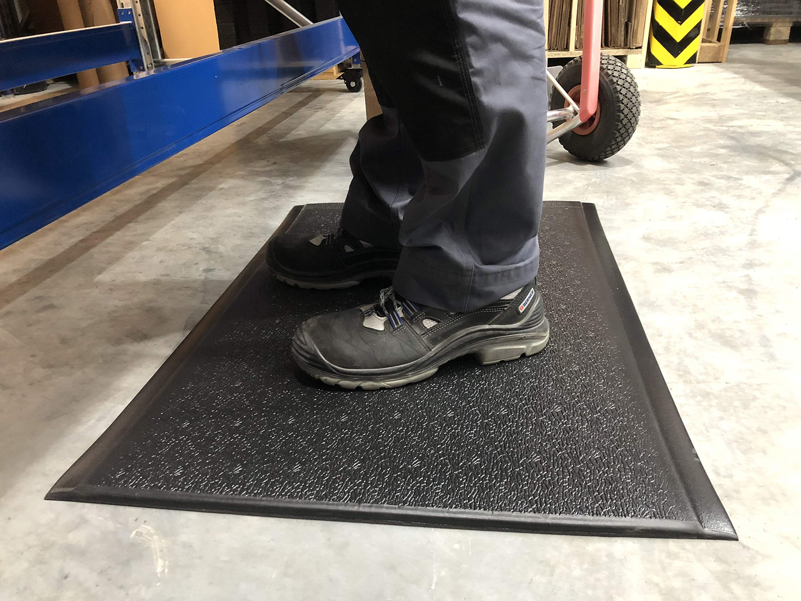 SOFT STEP Comfort | 2-lagige Anti-Ermüdungsmatte | Komfort-Arbeitsplatzmatte | gehärtete Oberfläche | 100% Vinyl | Texturiert 13mm hoch (90cm x 150cm, Schwarz)