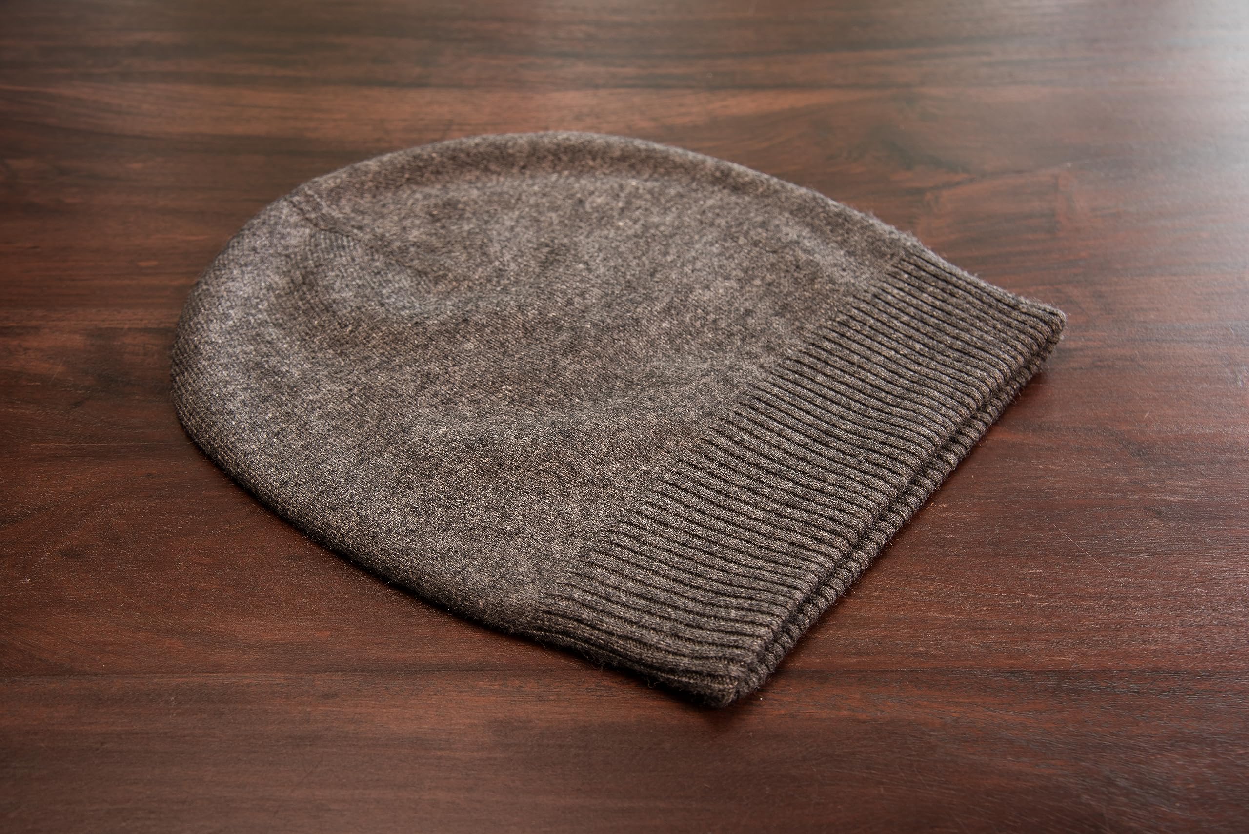 Bonnet en Cachemire – Bonnet tissé Main en Pure Laine Cachemire pour Femmes et Hommes – Bonnet Unisexe, Bonnet d'hiver Doux, fabriqué au Népal