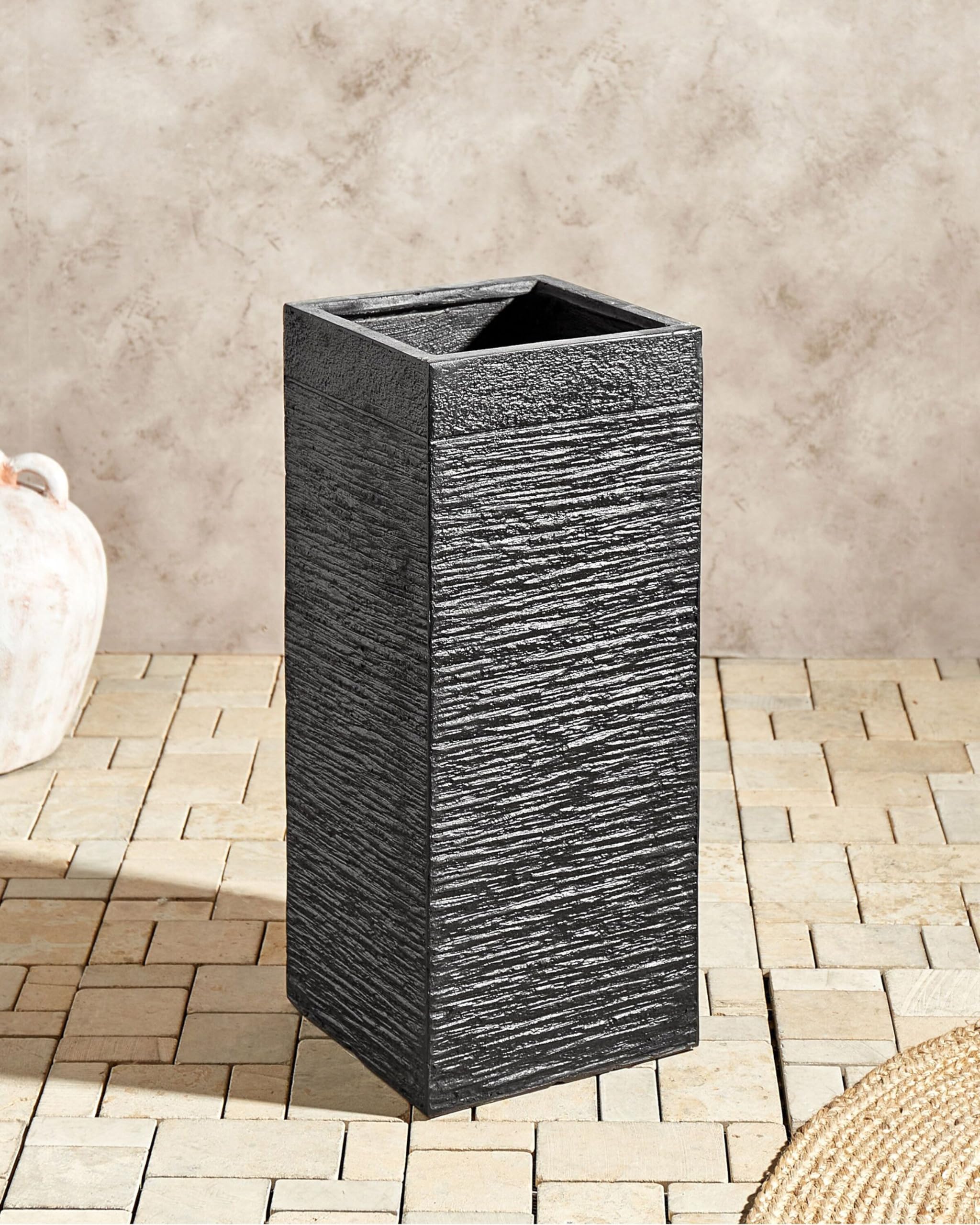 Praktischer Blumentopf 26 x 26 x 60 cm Lehm-Faser-Mischung schwarz Dion