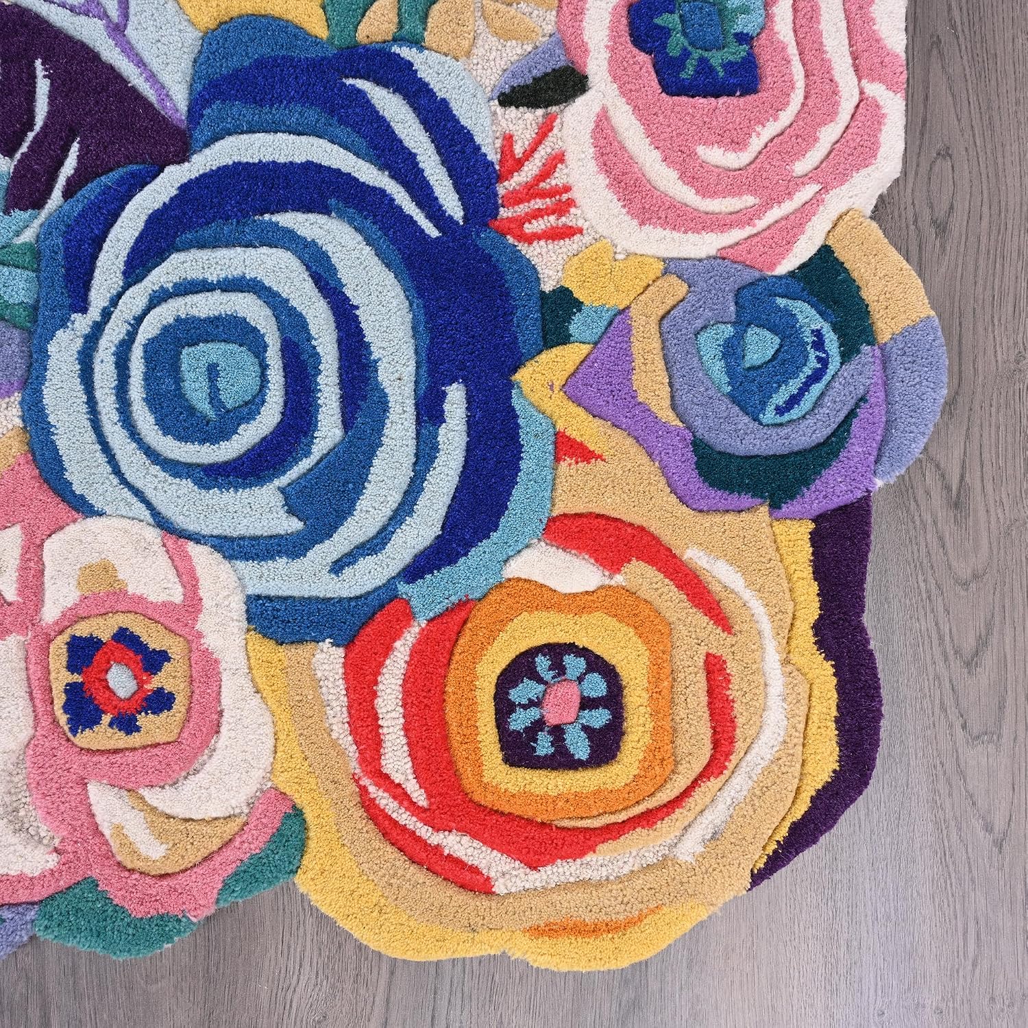 Handmade Colorful Roses Floral Wool Area Rug | Irregular Shape, Blossom & Vibrant Multi-Colored Garden Flower Pattern | Thick & Soft Carpet for Living, Bedroom & Kitchen Deco (Ivory B, 5' x 8')