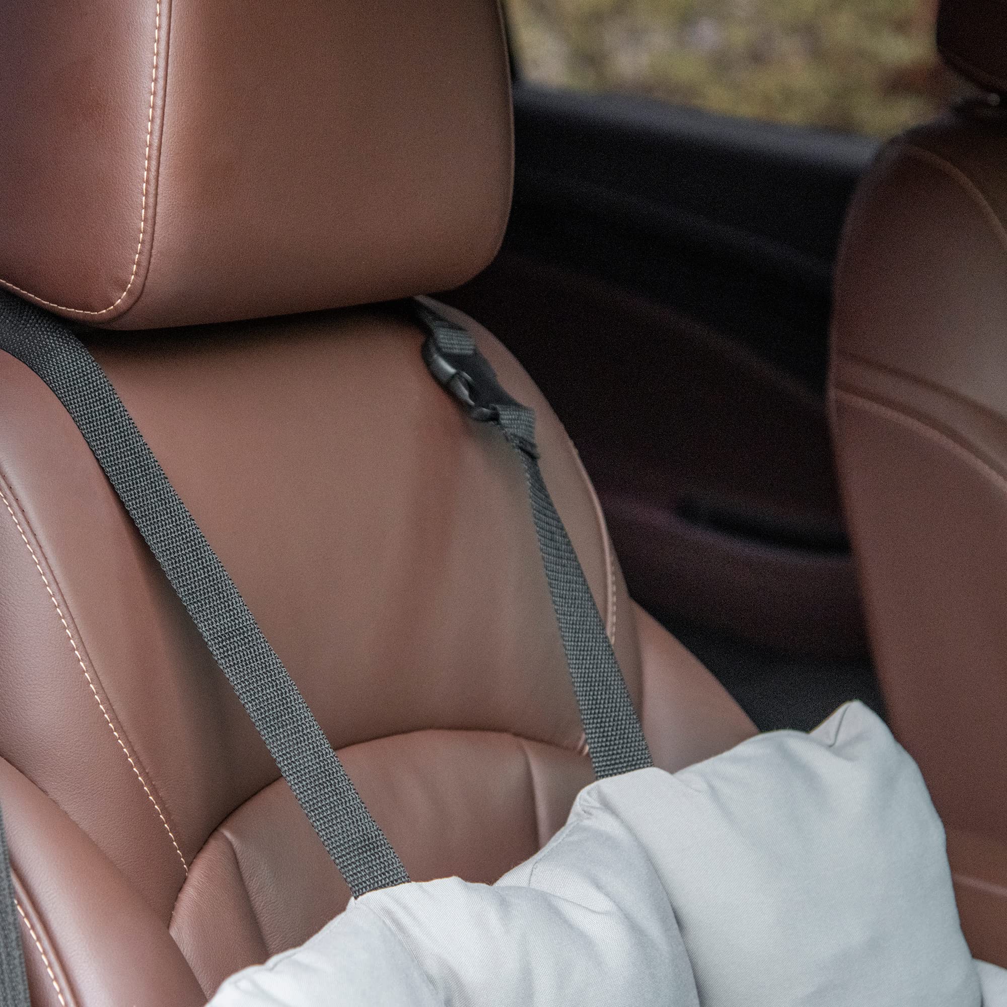 PawHut Seggiolino Auto per Cani di Piccola Taglia, Cuccia per Auto in Cotone Sfoderabile e Lavabile con Cinture di Sicurezza, Grigio Scuro