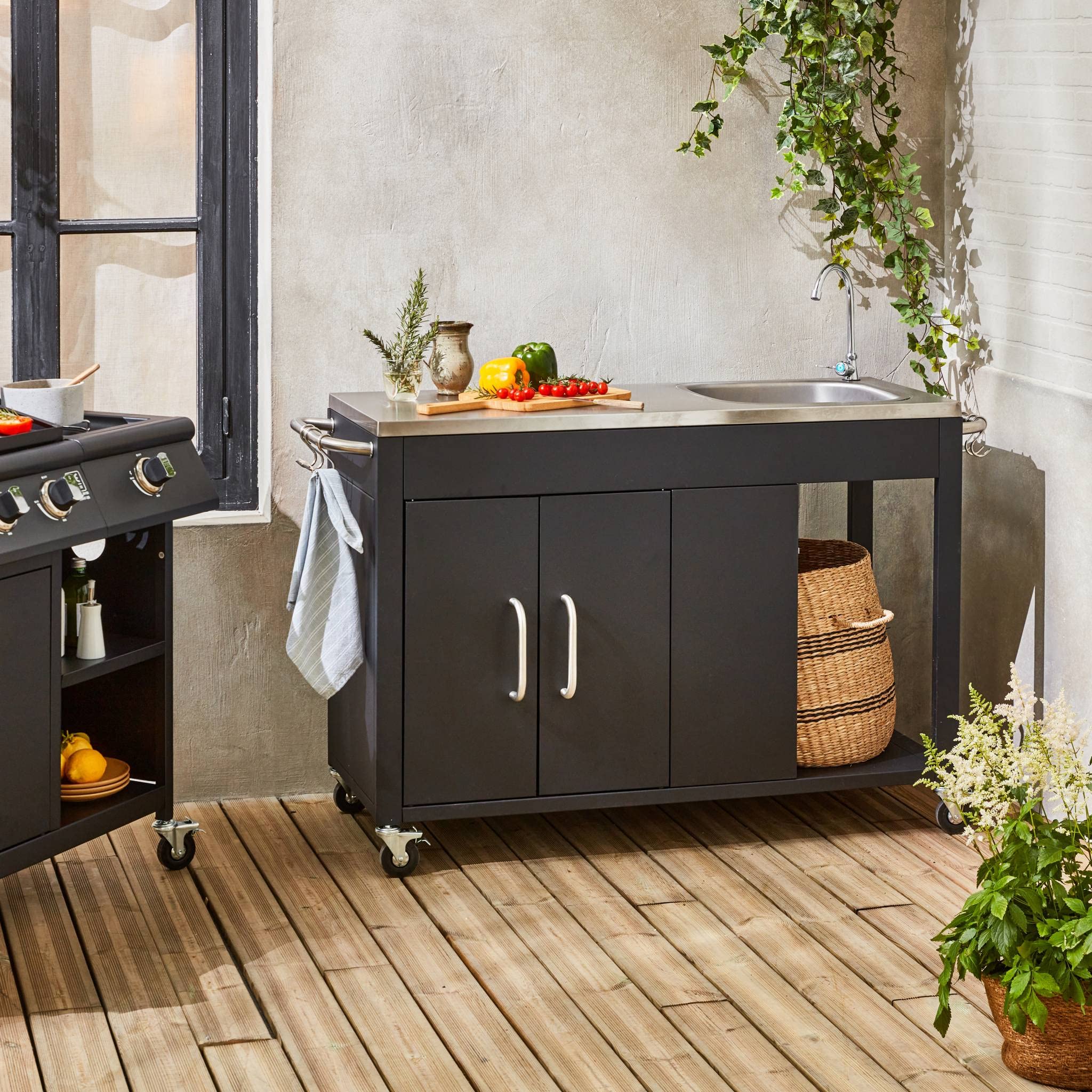 Alice's Garden Cuisine extérieure acier noir L139xP70.6xH113 cm