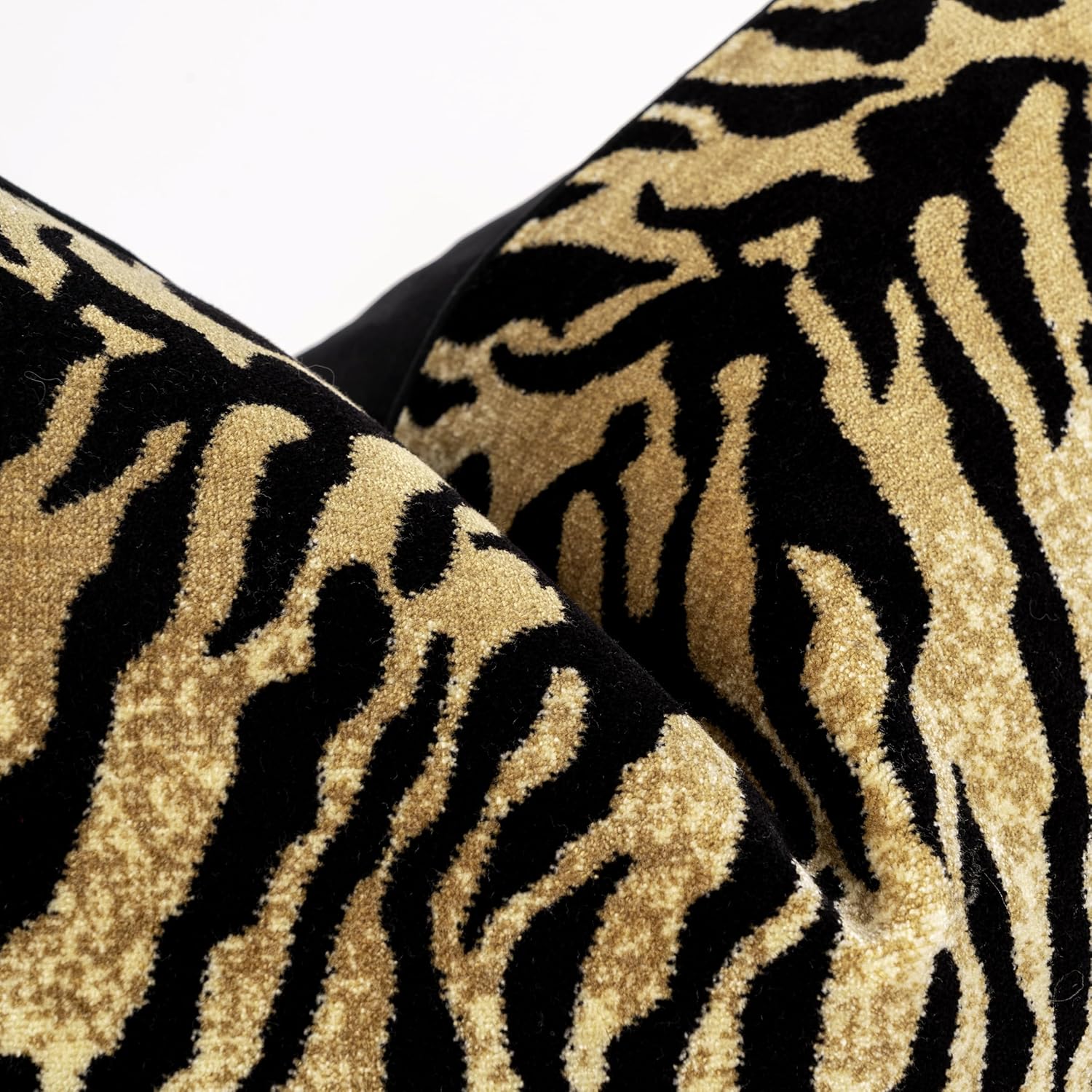 1pc Luxury Palace Royal Contemporary Pillow Cover, Tiger Stripes Black and Yellow Animal Pattern Single-Sided high-Precision Jacquard Velvet Cutting Process with Zipper 20 x 20 inches (no Pillow core)