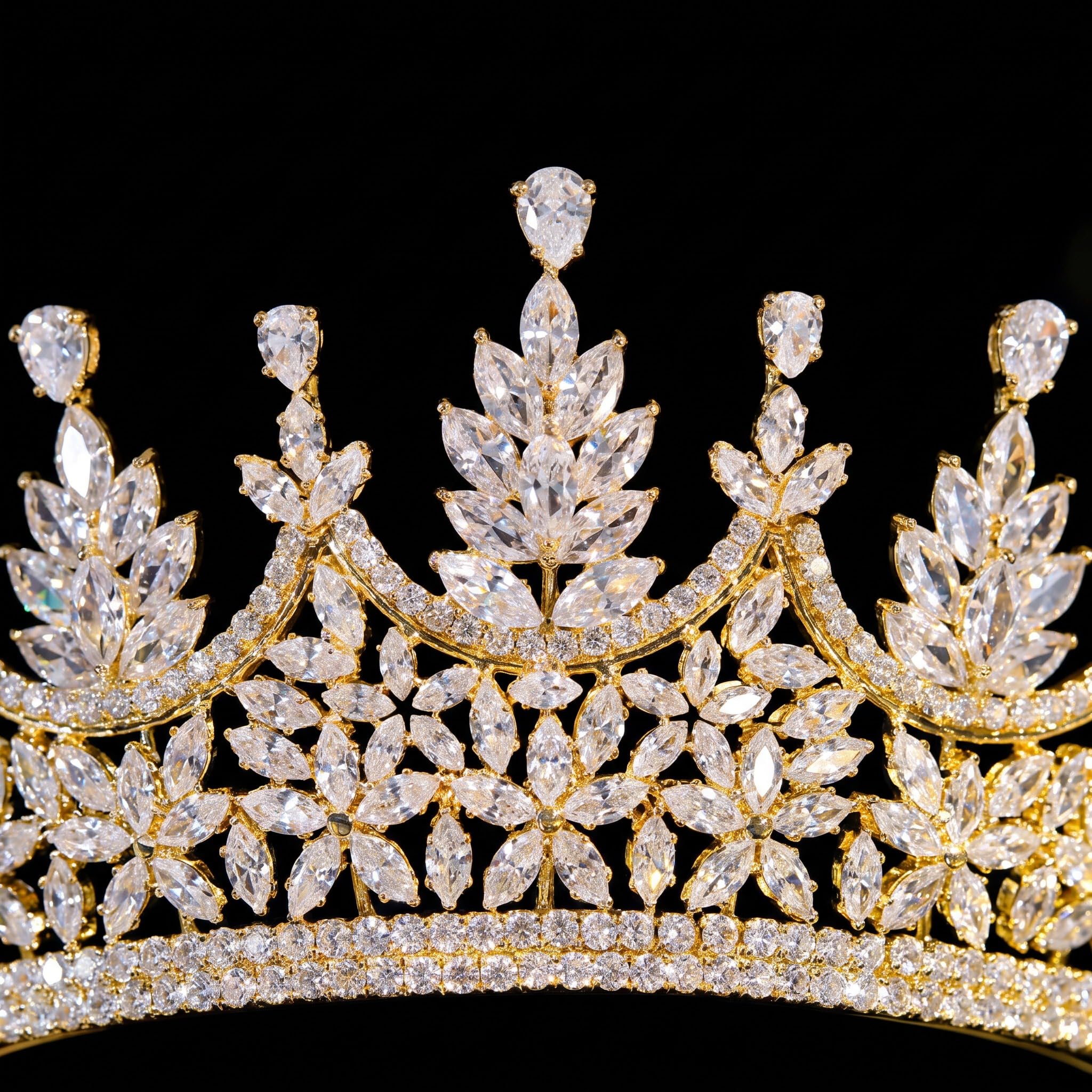 QXMYOO Corona de reina de circonita cúbica para mujer, tiara de boda para novia, princesa, concurso, corona de cristal plateado, tocado para quinceañera, cumpleaños, disfraz de graduación