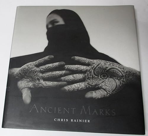 Ancient Marks: The Sacred Origins of Tattoos and Body Marking Tapa dura – 15 Diciembre 2004