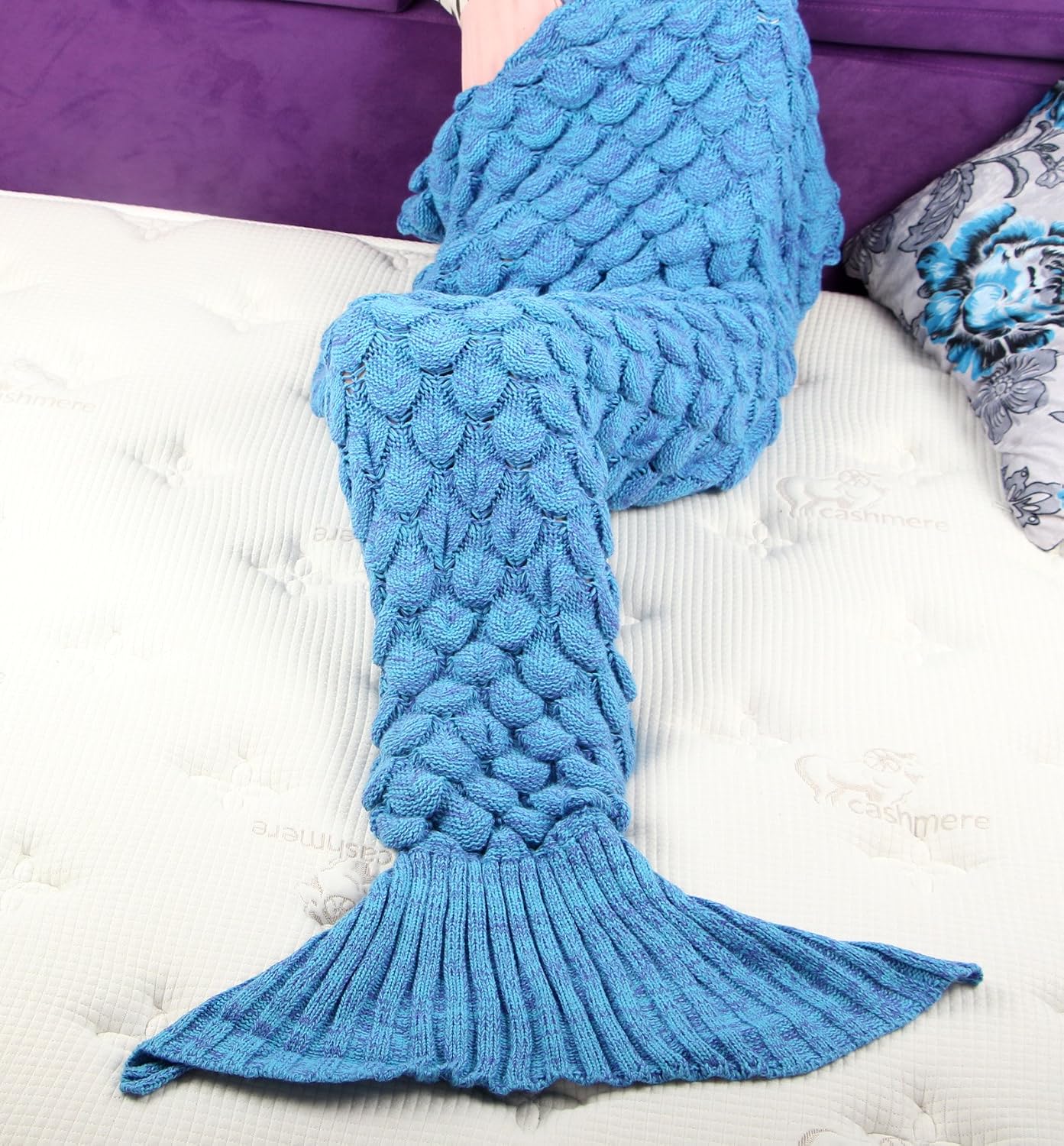 Sun Cling Handmade Soft Crochet Mermaid Blankets Blue Knitted Pattern Seasons Sleeping Blankets Adult for Women,Girls,Teens