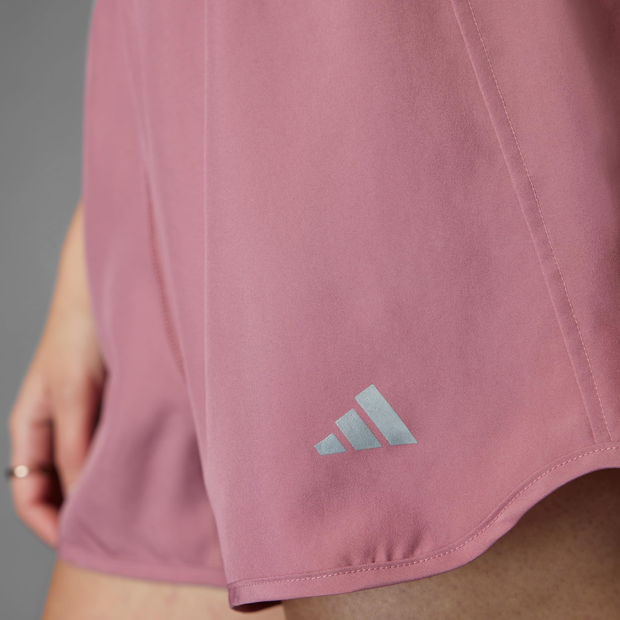 adidas - Shorts para: MUJER