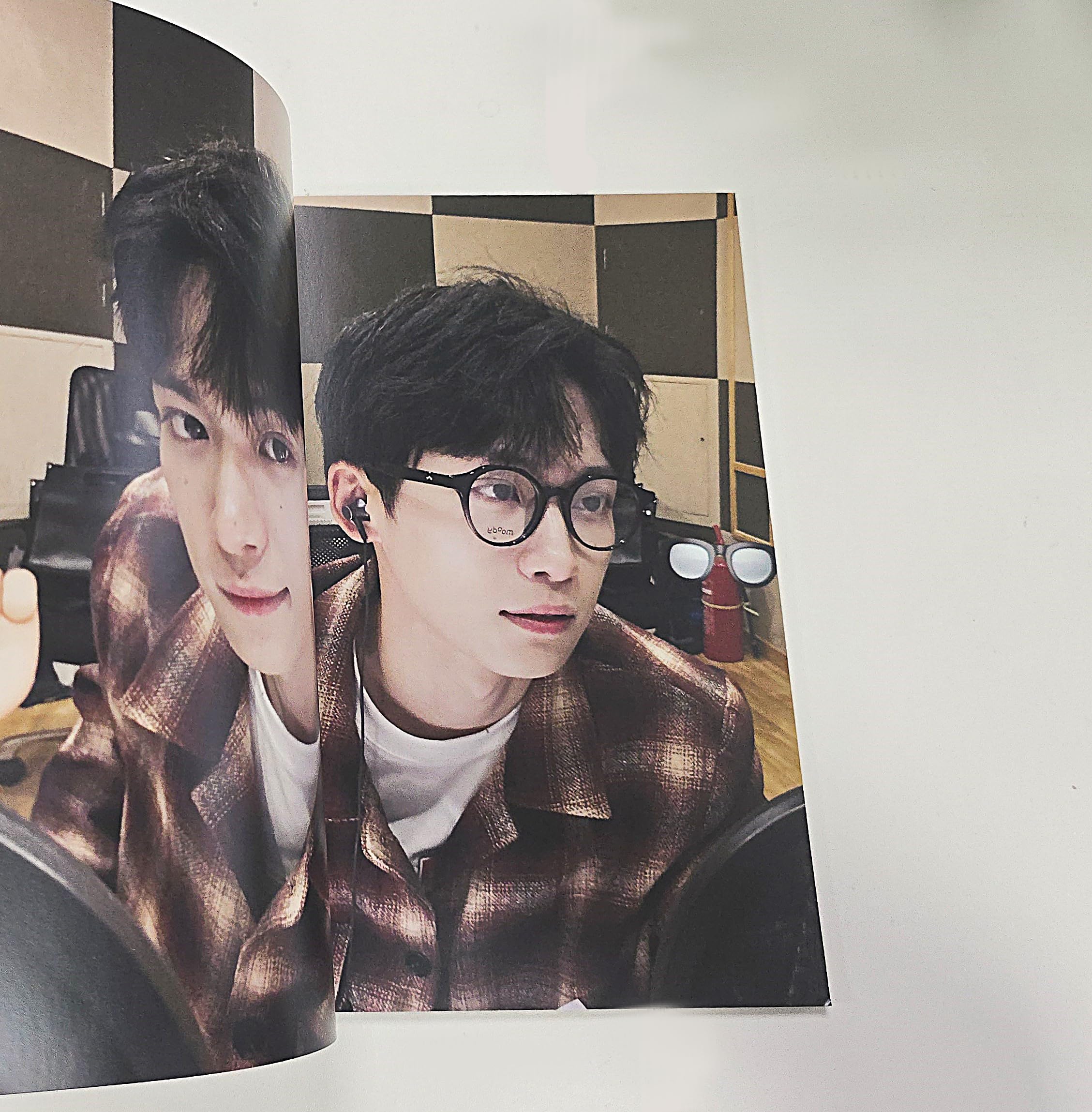 Amazon.co.jp: 逆愛 Revenged Love series 写真集 画集 BLドラマ 逆襲