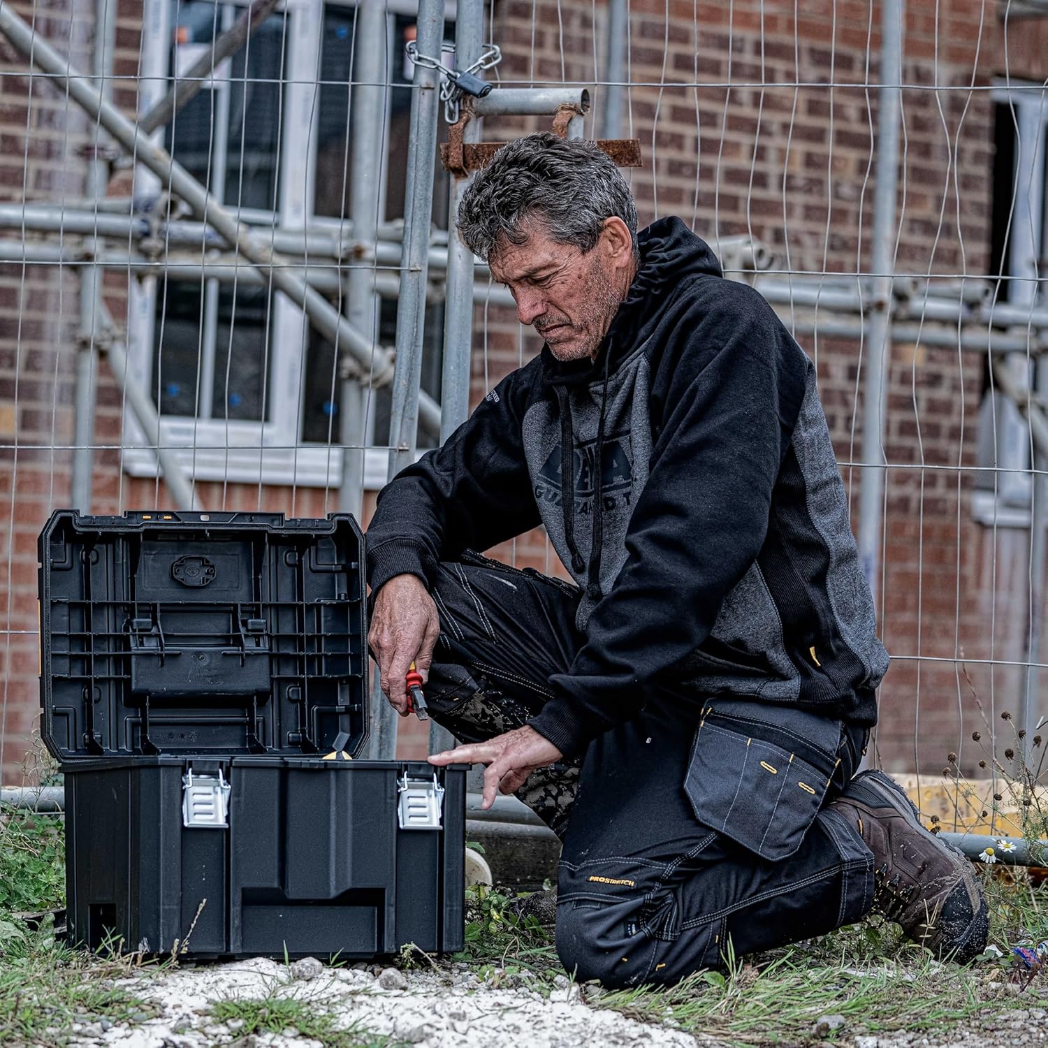 DEWALT Men's Harrison Work Utility Pants, Regular fit (Pack of 1) 6 91nNncG8XaL. AC SL1500