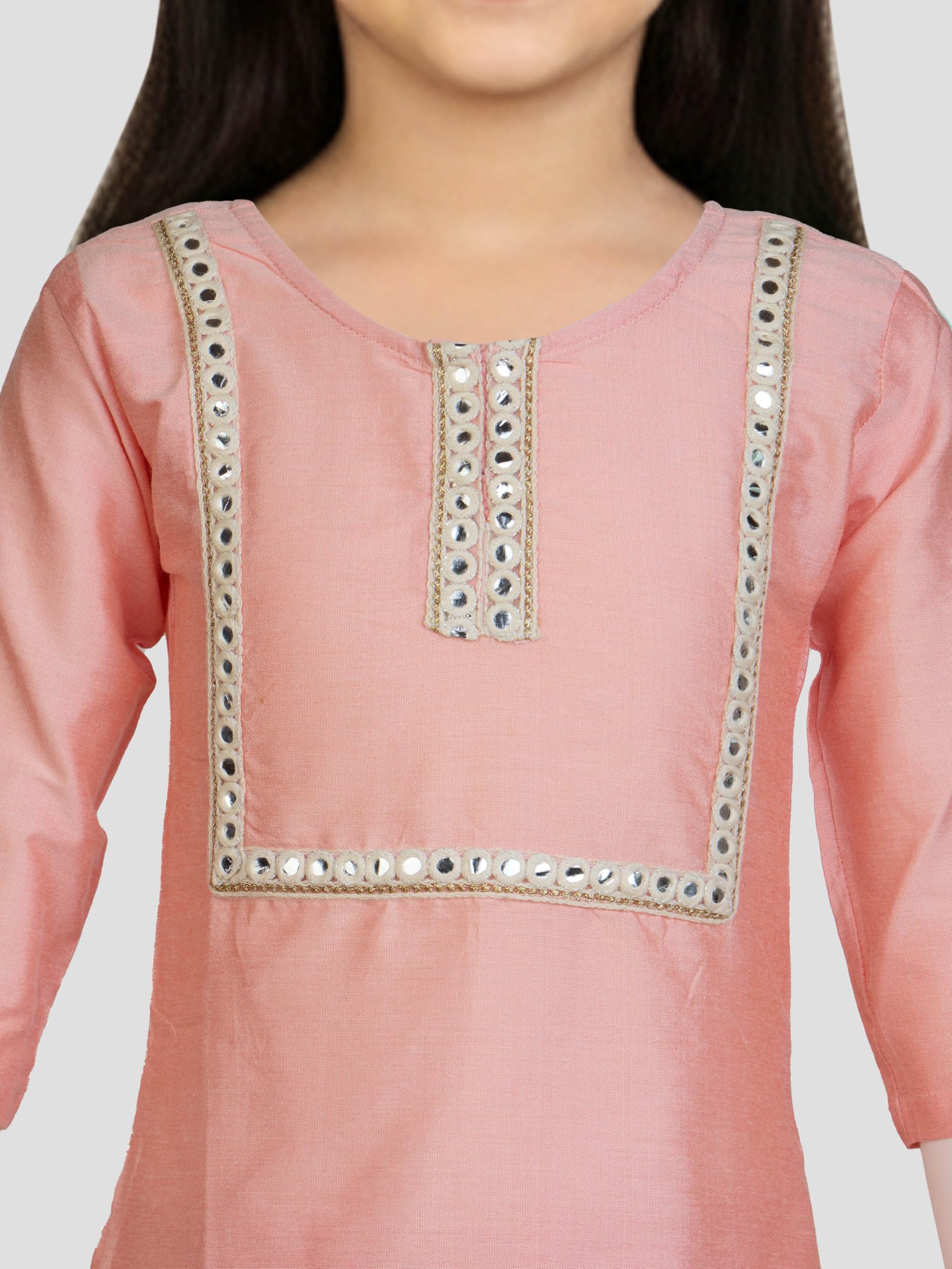 VASTRAMAY Conjunto Kurta y pantalón de trabajo de viscosa para niña | Conjunto Kurta y pantalón de trabajo de viscosa – Diseño tradicional – Ideal para bodas, festivales y ocasiones