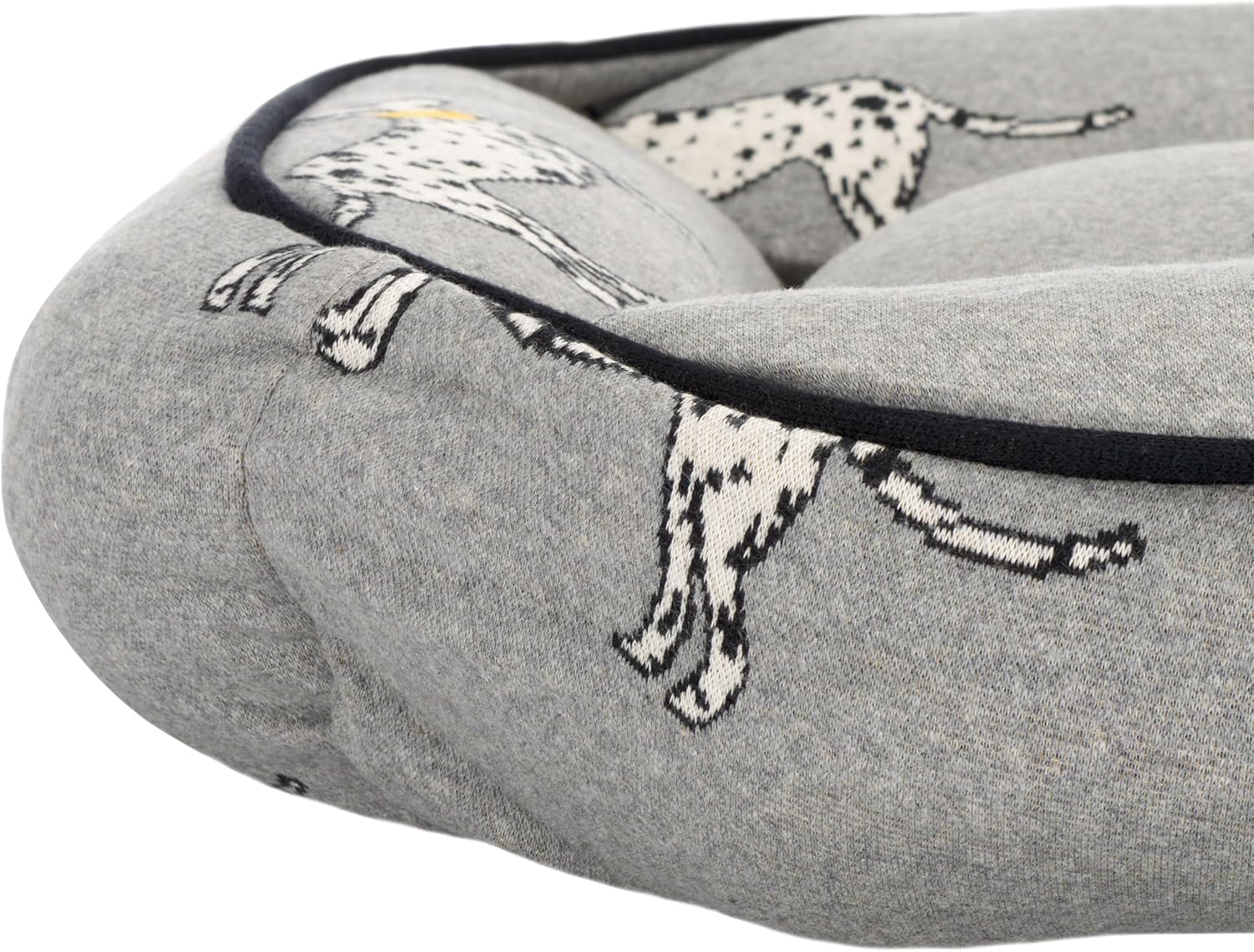 review Safavieh Pet Collection Dalmatian Dog Bed