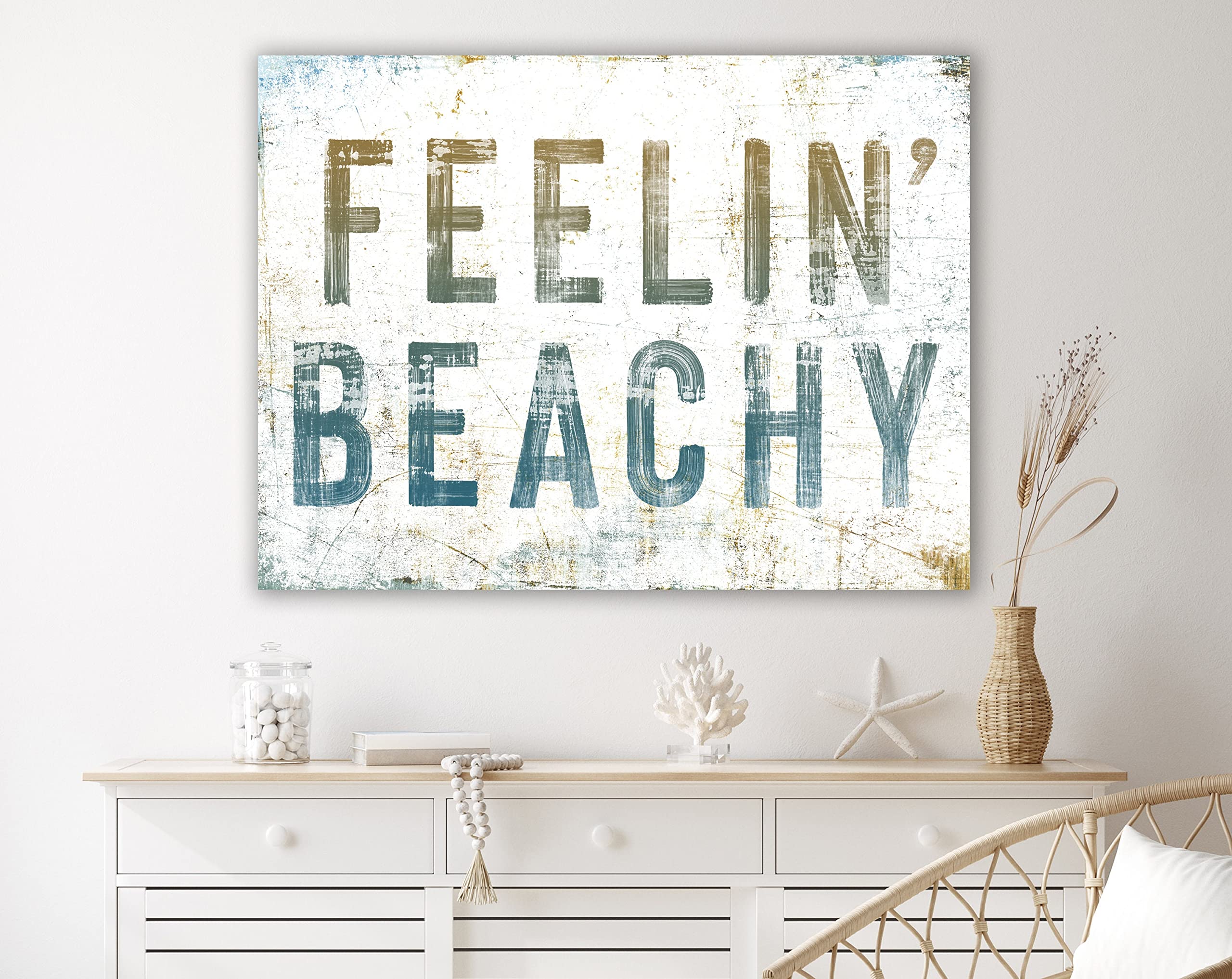 Coastal Farmhouse Wall Decor Feelin Beachy Sign, Ocean Cottage Inspirational Art Beach House Decor, Rustic Chic Seaside Summer Decor Hanging Posters Metal Tin Sign Courtyard Wall Decor 8x12 Inch