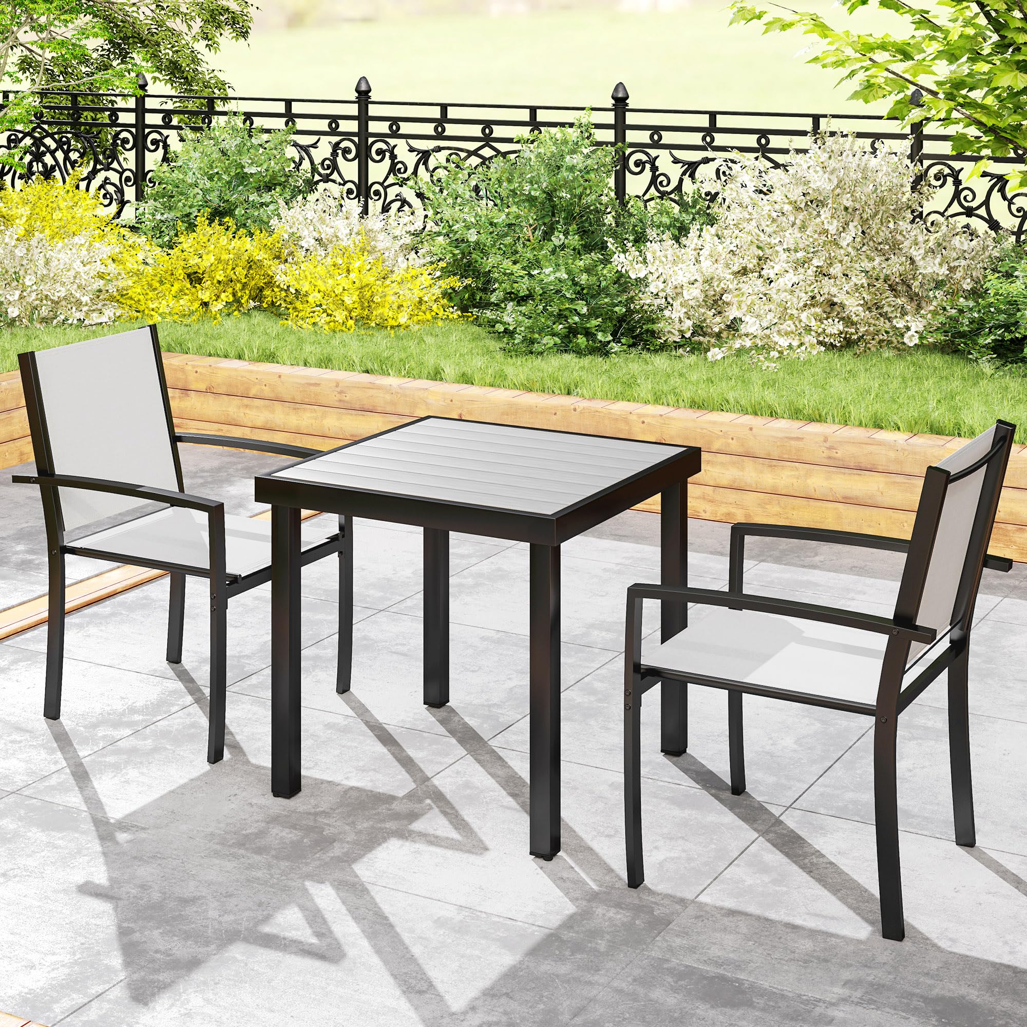 Outsunny Lot de 2 chaises de Jardin chaises empilables d'extérieur avec accoudoirs, Cadre en Acier pour Jardin, Piscine, terrasse, Gris Clair