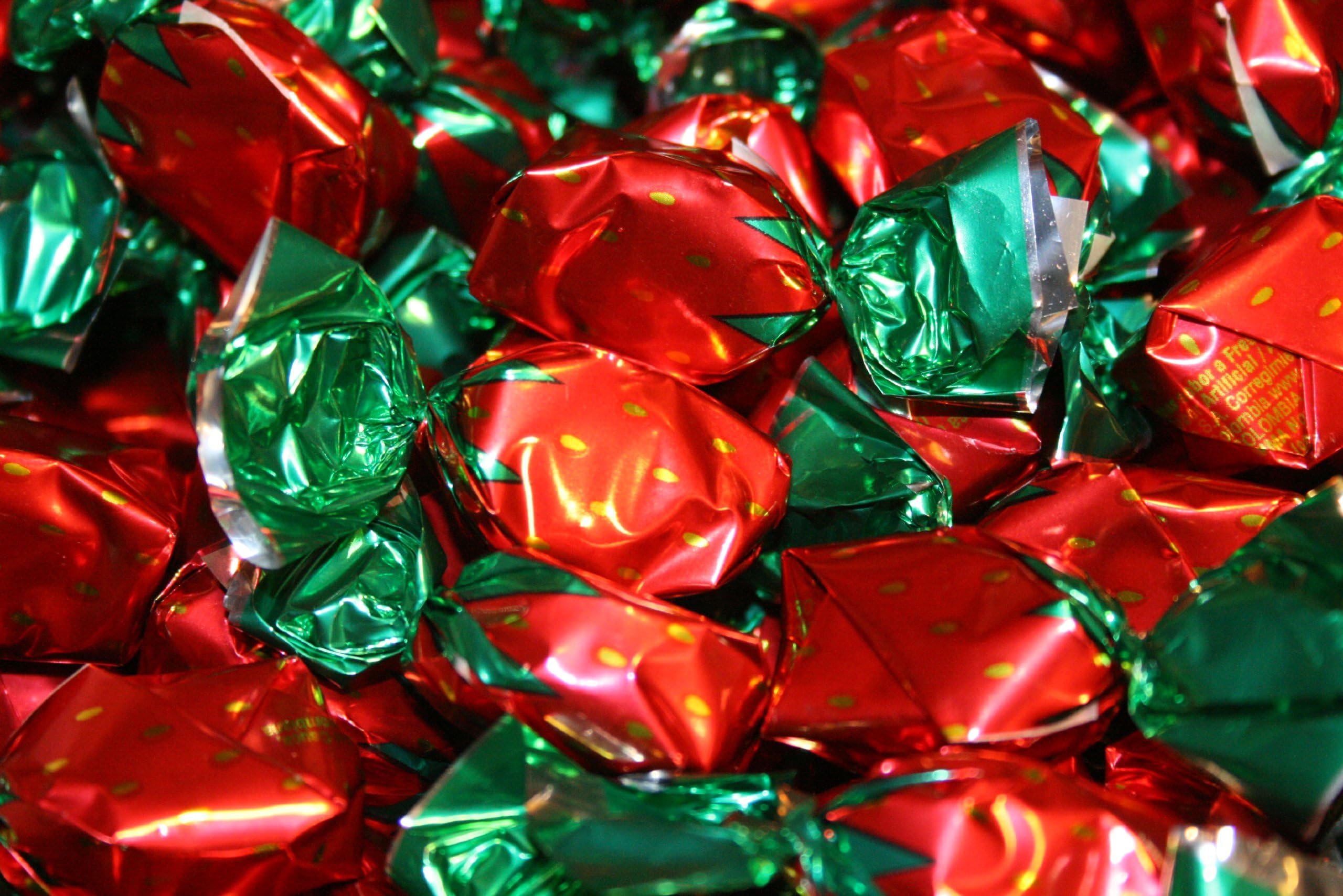 Columbina Strawberry Filled Bon Bons Hard Candy, 1 Lb