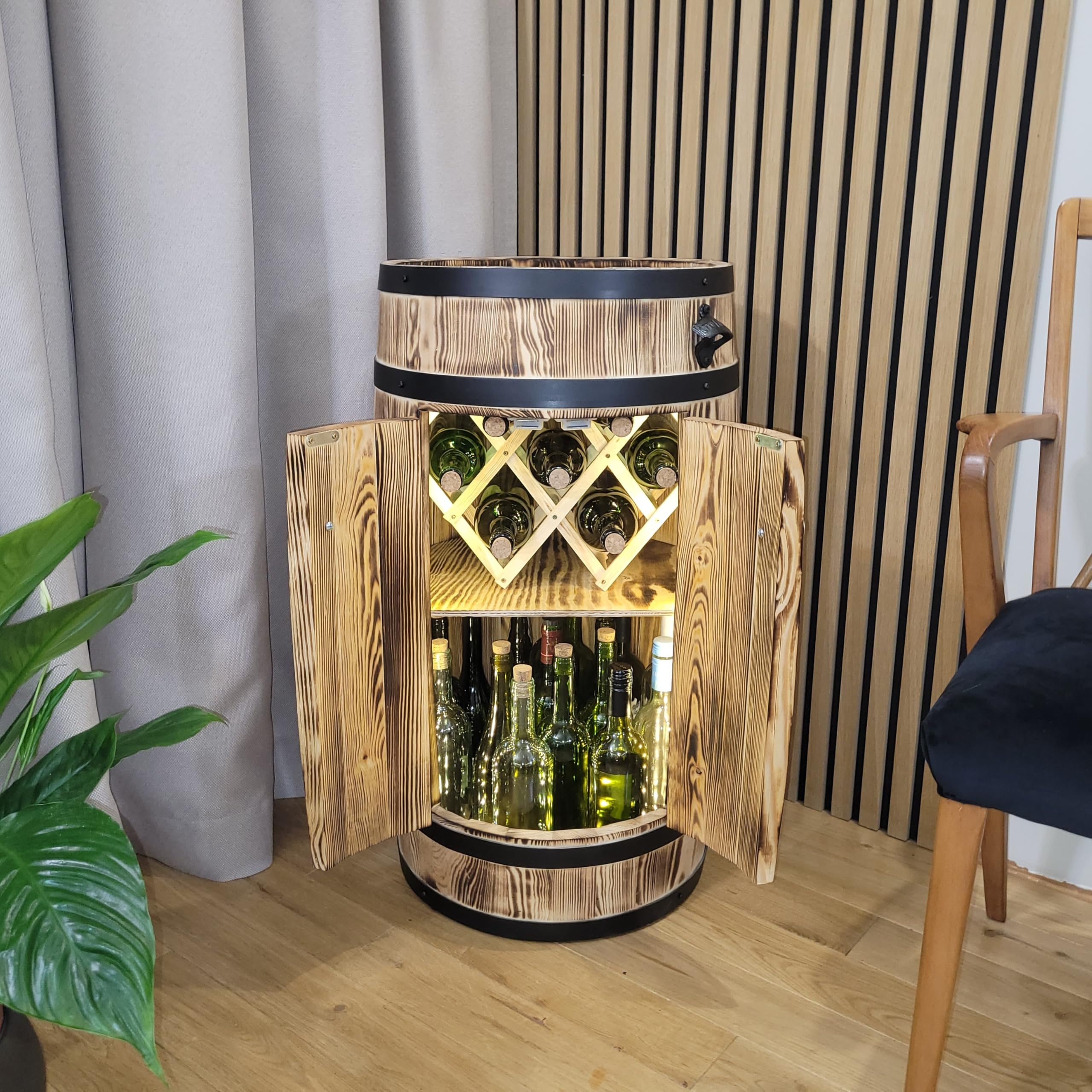 weeco Barril de madera con puertas, bar con iluminación LED, funciona con pilas, soporte para botellas de vino plegable, armario rústico para botellas de alcohol, 80 x 50 x 44 cm