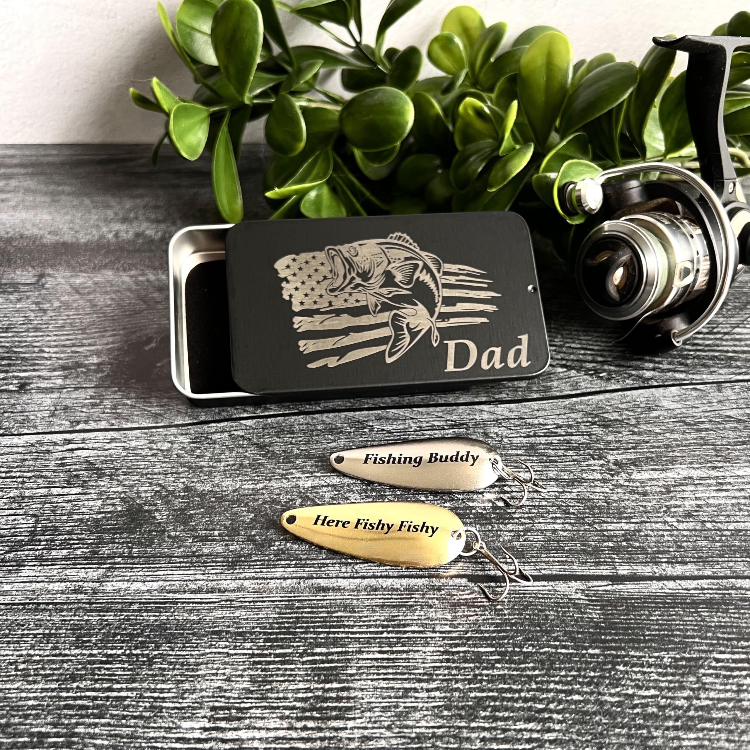 custom fathers day fishing lure Amazon.com: Personalized Fishing Lures in Tin - Custom Gift Set - Father's  Day Present for Dad - Grandpa - Husband - Son