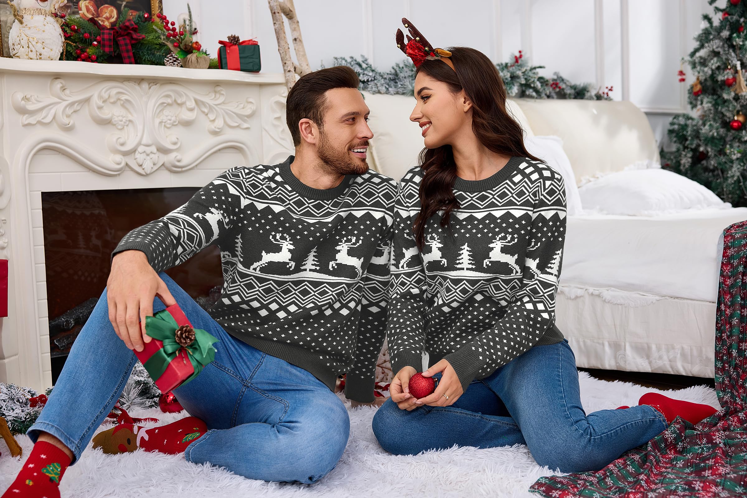 Pull de Noël Homme en Maille Motif Renne | Motif renne et sapin, col rond et manches longues pour les fêtes, les soirées d’hiver et les cadeaux de Noël.
