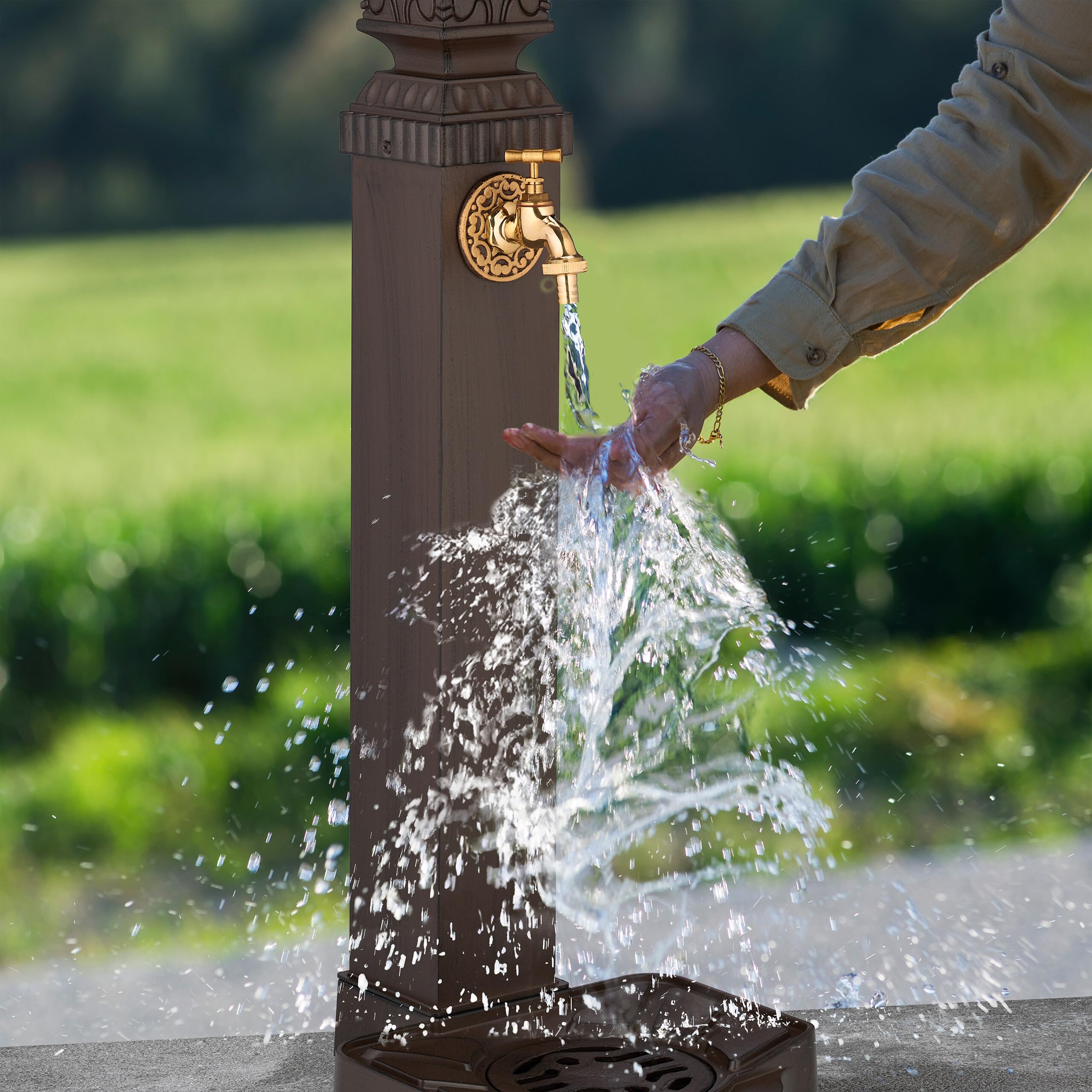 Relaxdays Fontaine extérieure pour Le Jardin ou la terrasse, Robinet, bac, H x L x P : 77 x 29 x 33,5 cm, Marron