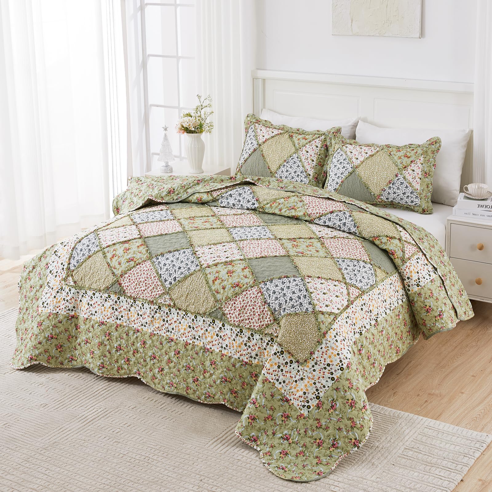 DECMAY Copriletto Matrimoniale 220x240 cm Verde Patchwork, Copriletto Trapuntato in Microfibra con Motivo a Fiori, Coperta Divano, 3 Pezzi con 2 Federe 50x75 cm