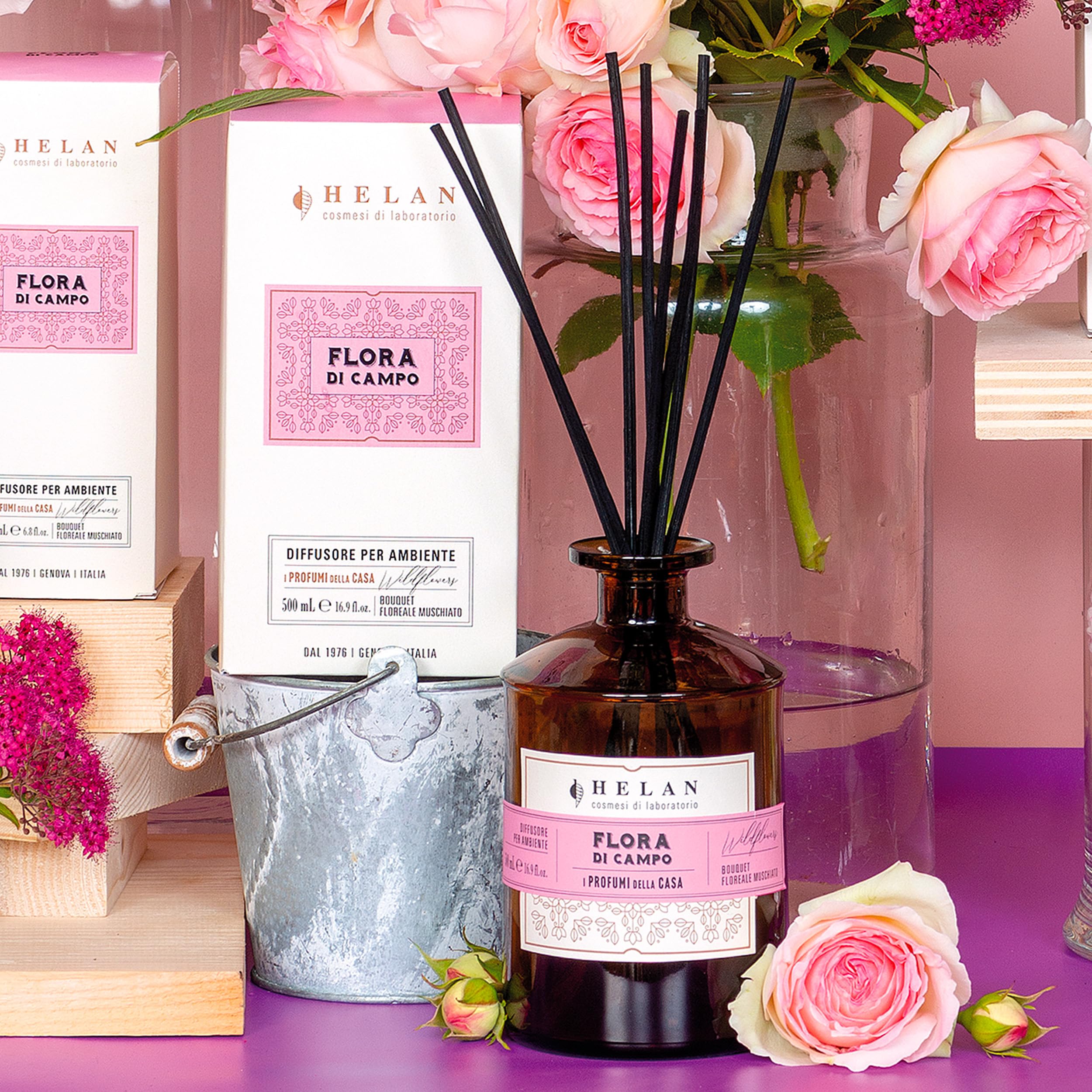 Helan Flora di Campo odświeżacz powietrza, domowe perfumy z piżmowymi nutami kwiatowymi, pałeczki dyfuzora, dezodorant pomysły na prezent i odświeżacz powietrza, 500 ml, wyprodukowano we Włoszech