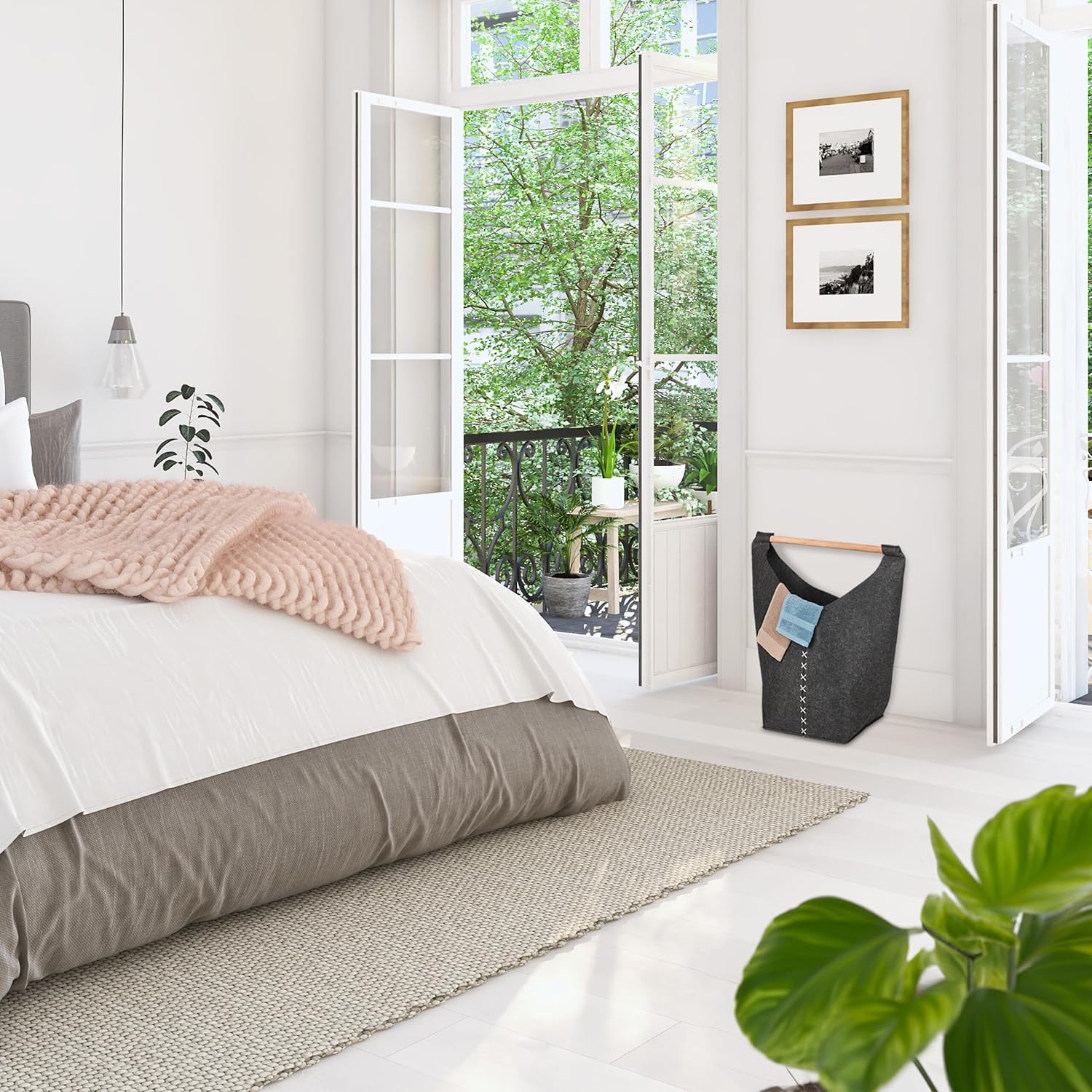 Relaxdays Laundry Bin Made of Felt, 50 l, Bag for Bathroom, Bedroom, etc, Handle for Carrying, Foldable, Light Grey, 68 x 62 x 34.5 cm