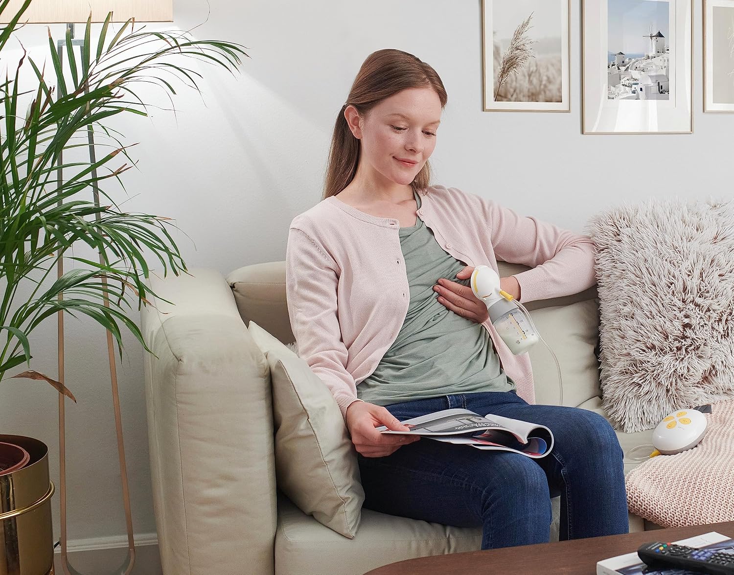 Bomba Tira Leite Elétrica Solo Medela, bateria interna embutida com carregamento via USB, funil PersonalFit Flex e Tecnologia de Extração 2-Phase Expression Bomba Tira Leite Elétrica Solo Medela, bateria interna embutida com carregamento via USB, funil PersonalFit Flex e Tecnologia de Extração 2-Phase Expression