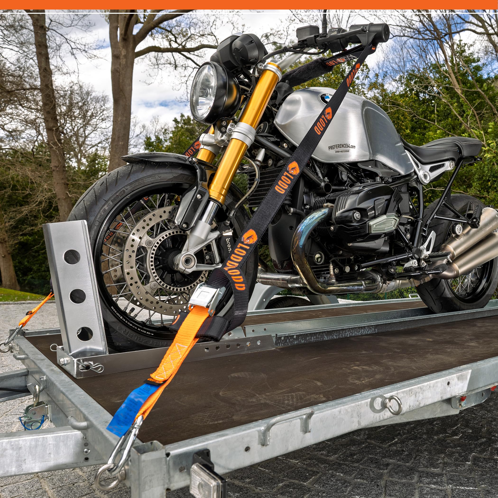 LODD – Sangles Moto, Arrimage au Guidon avec Manchons Composites Renforcés, Boucles Renforcées, 38 mm, Résistance 1100 kg, Mousquetons Acier, Remorque, Motos routières & Sportives – Valise Incluse