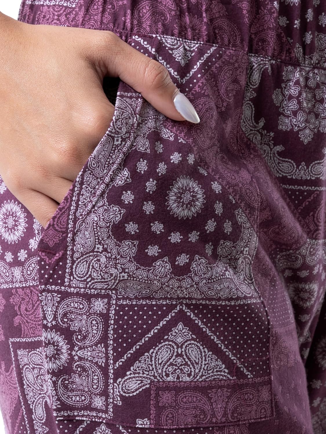 Wrangler womens Short Sleeve Graphic Tee and Printed Pants Pajama Sleep Set - Image 5