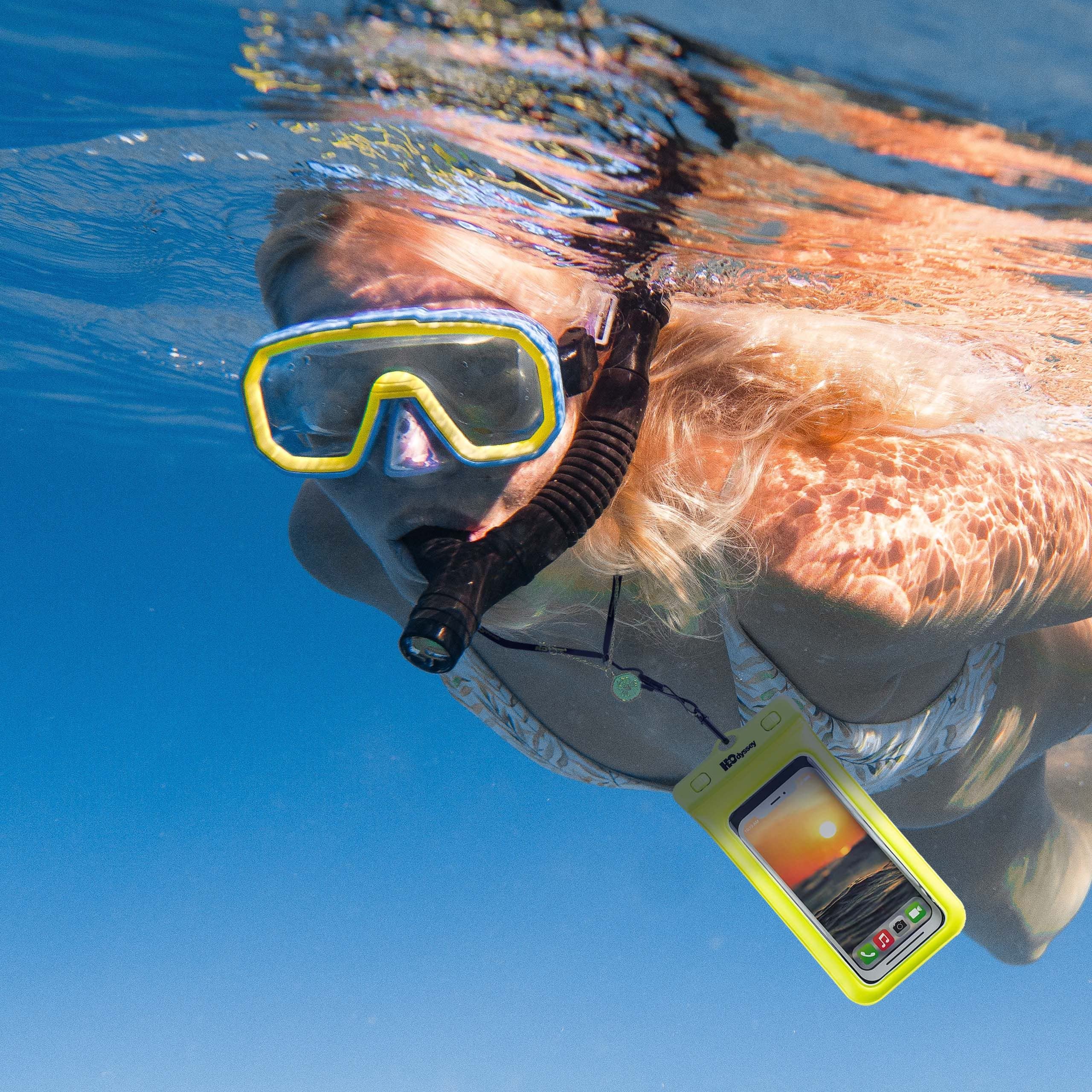 H2Odyssey Funda impermeable para teléfono y cordón, excelente protección impermeable, flota en el agua (6.5 pulgadas de alto x 3.25 pulgadas de ancho x 0.5 pulgadas de grosor, amarillo)