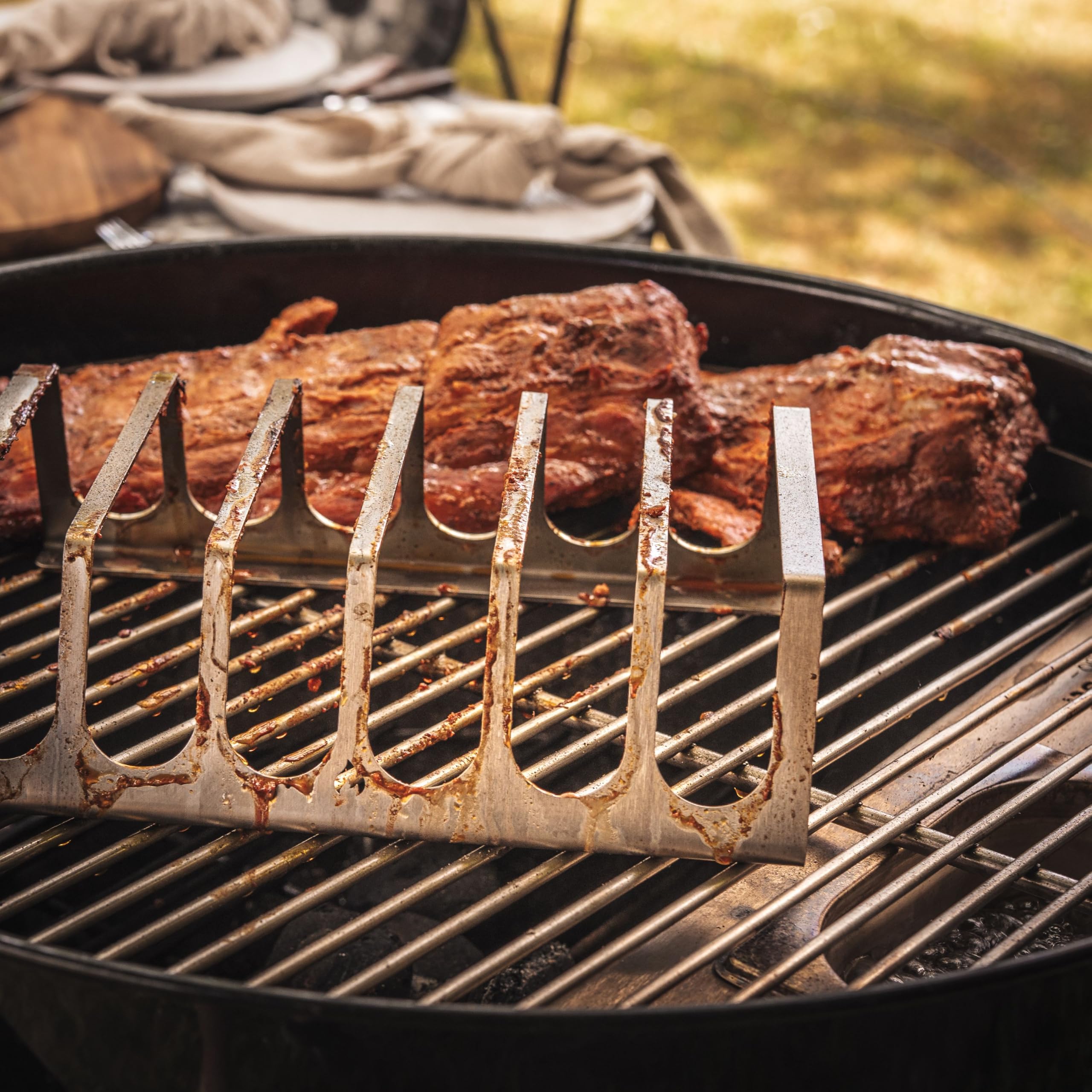 Grillrost.com Das Original Edelstahl Rippchenhalter | RibRack - für 6 rundum knusprige Spareribs vom Grill & Backofen
