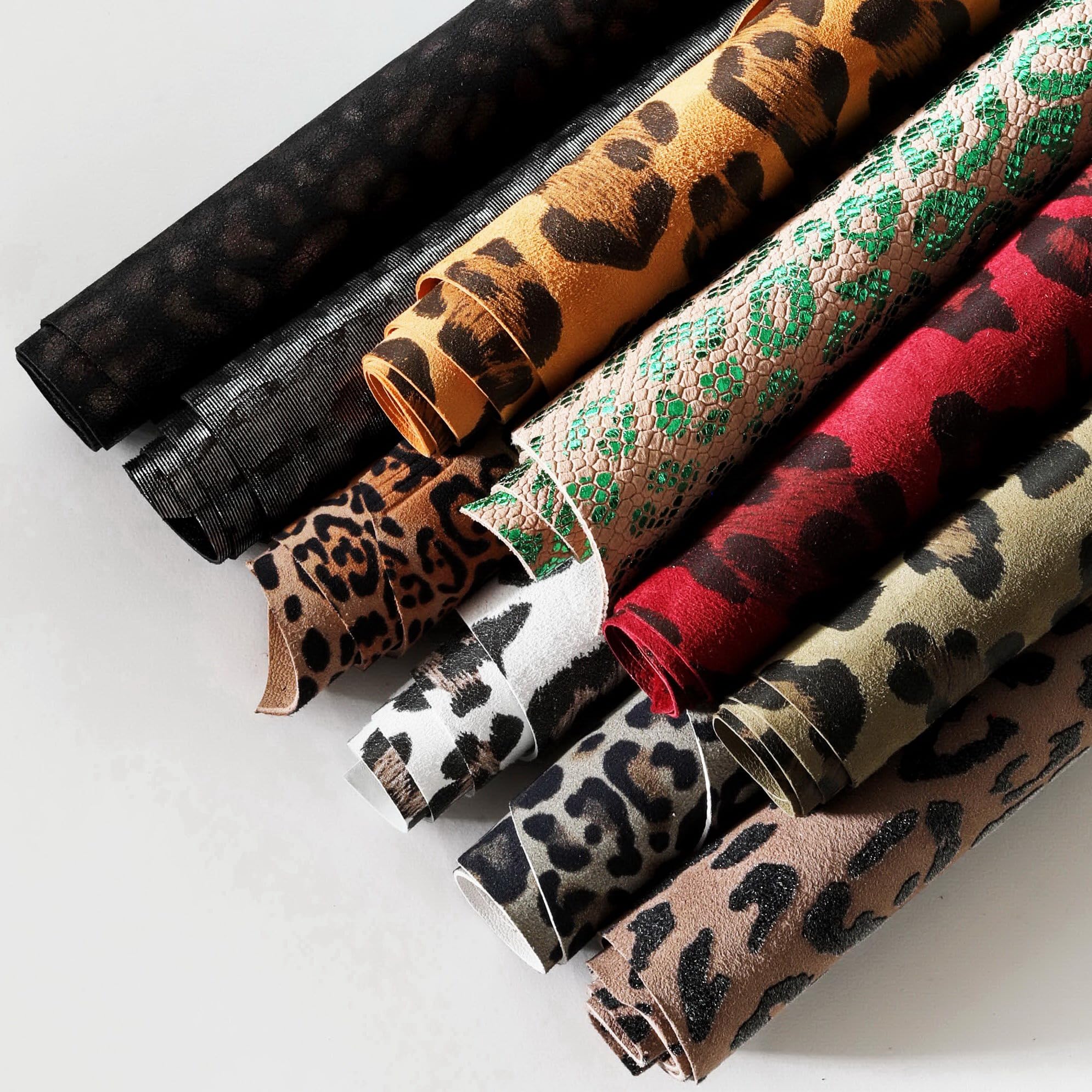 LA GARZARARA - Retales de piel con estampado de leopardo - Mínimo 25 x 20 cm máximo 40 x 40 cm - 0,500 kg - Selección aleatoria para manualidades, costura y creaciones a mano - Varias Frantasie