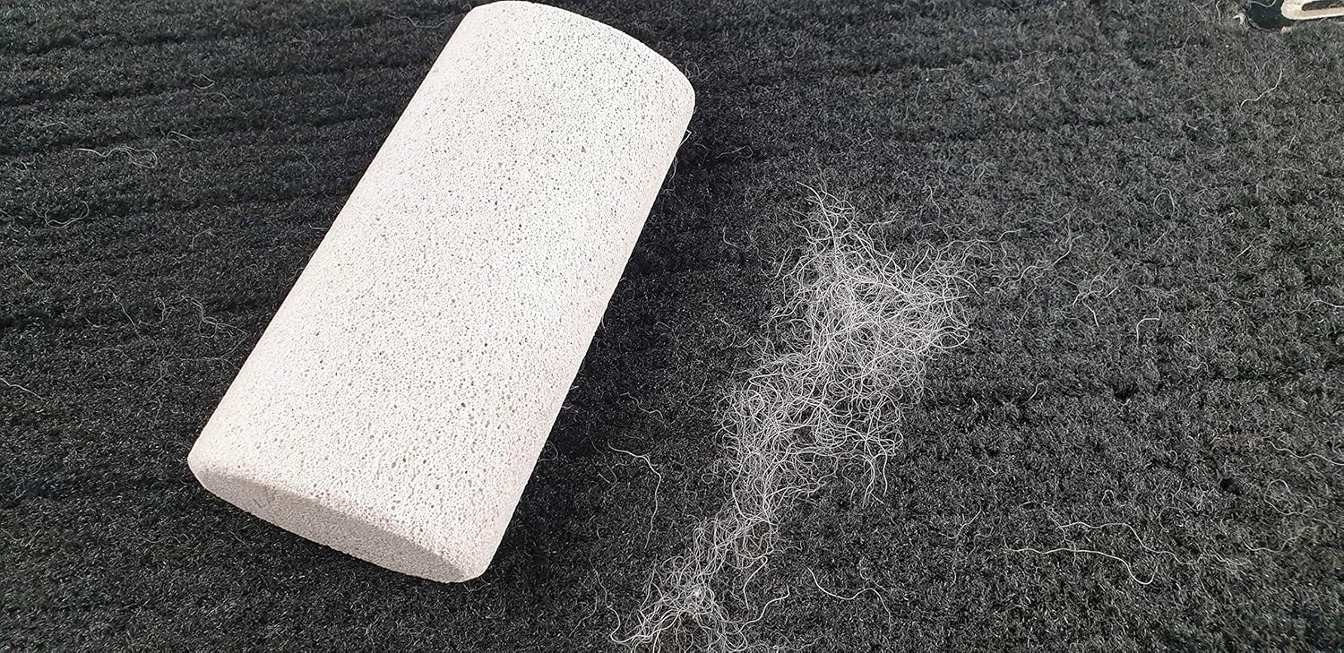 DEUTSCHMOTOR Pack of 2 Magic Dog Hair Remover, Cat Hair Remover, Pet Hair Lifter Carpet, car Floor mats, Mini Brush Detailing car Detailing Interior Trunk mat + Storage case