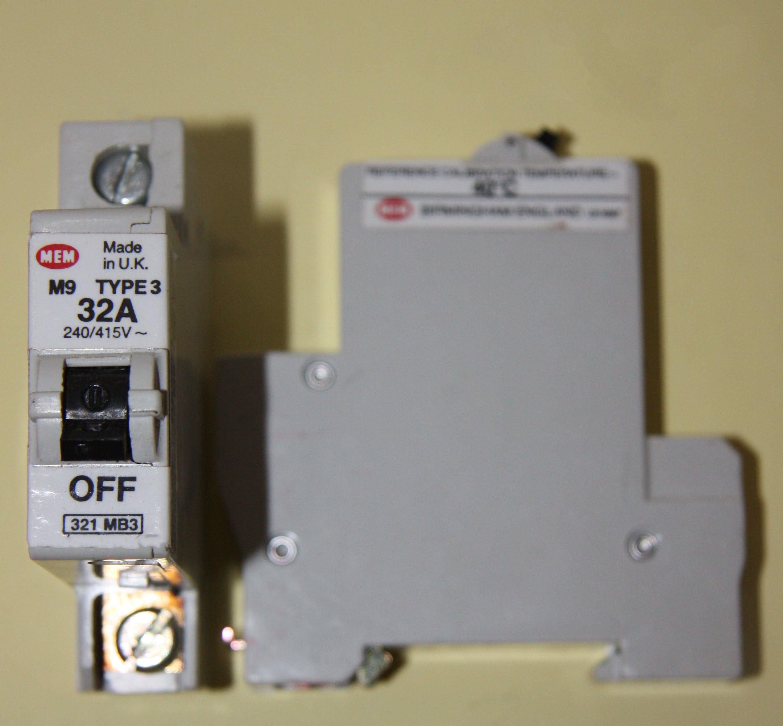 Mem 32 AMP TYPE 3 M9 MCB CIRCUIT BREAKER 240V 415V 321MB3 BS 3871