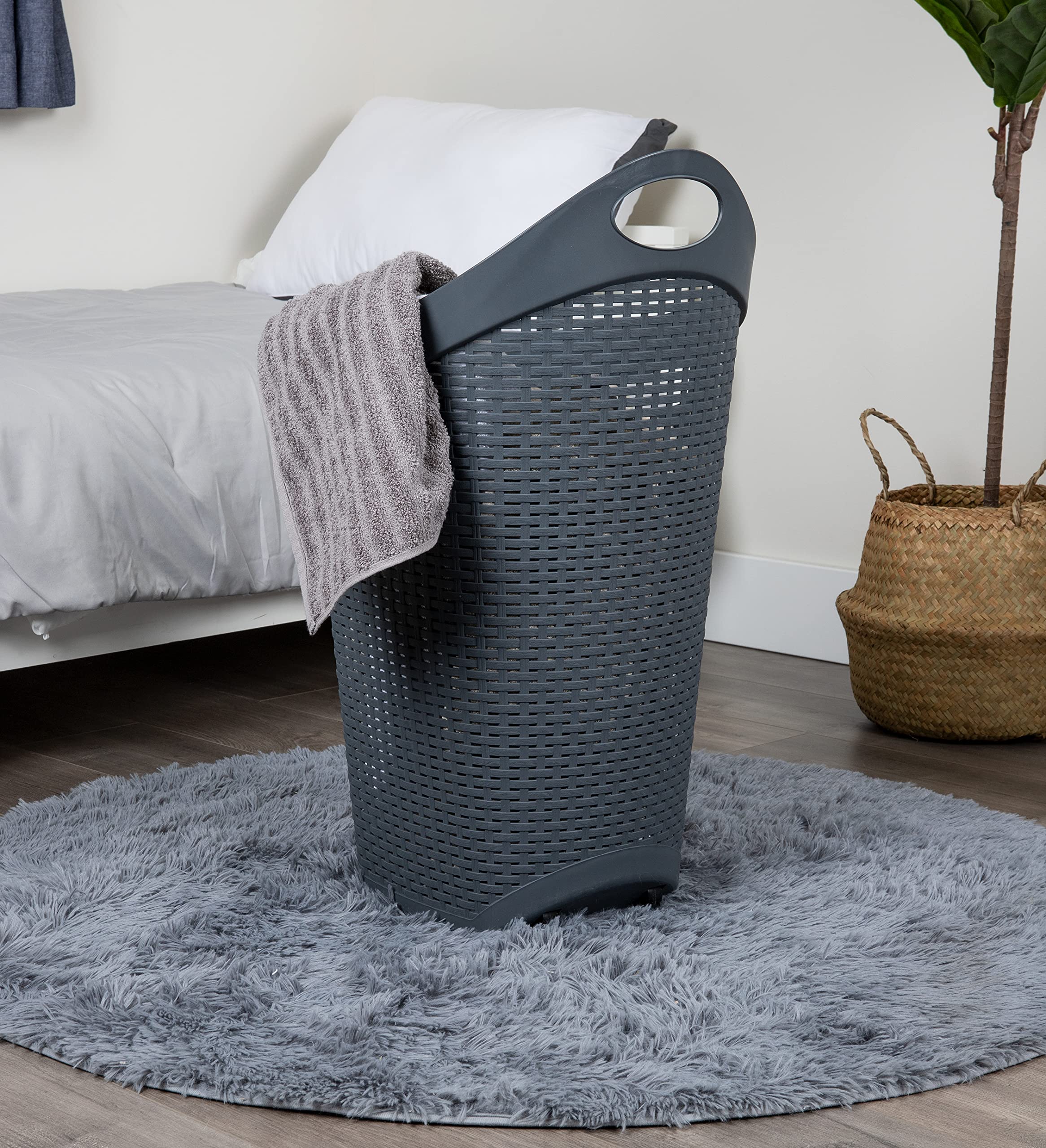 Mind Reader Rolling Laundry Basket, Wheeled Ventilated Hamper with Cutout Handles, Lightweight Washing Bin, Dirty Clothes Storage, Plastic, 60 L Capacity, Grey