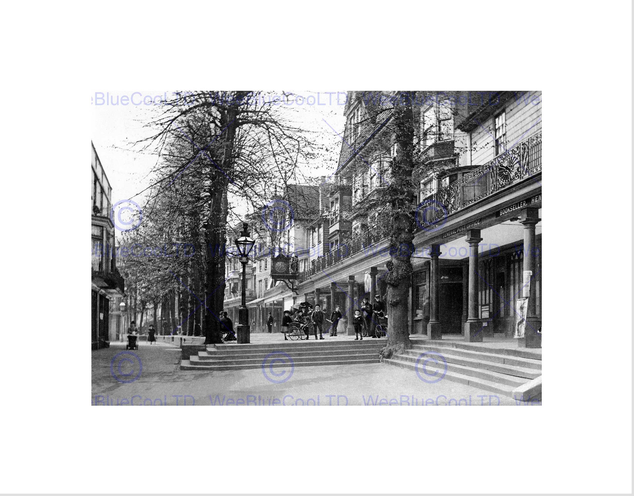 Wee Blue Coo THE PANTILES ROYAL TUNBRIDGE WELLS KENT ENGLAND 1895 OLD BW ART PRINT B12X1184
