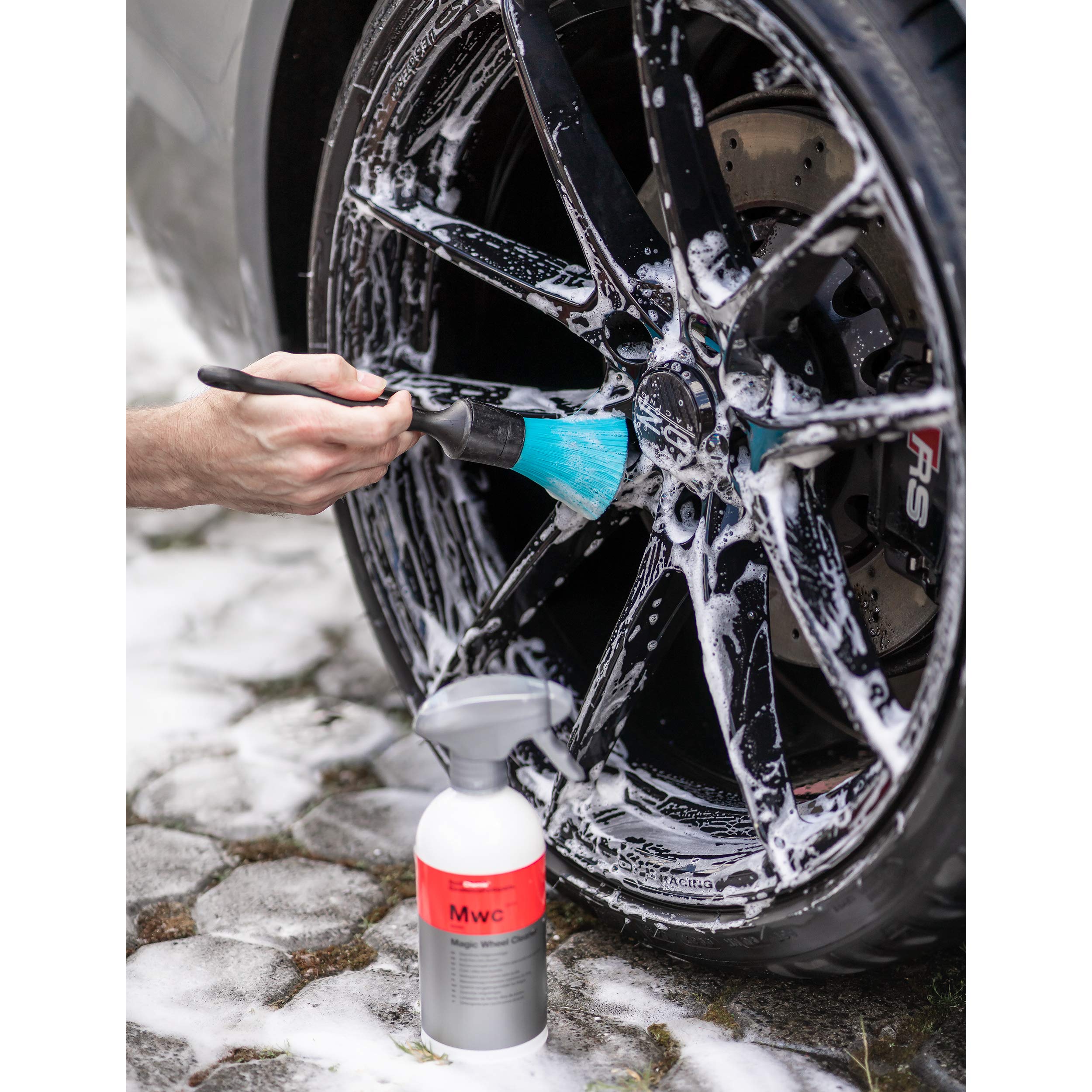 detailmate Koch Chemie MWC Magic Wheel Cleaner Set, Limpiador de Llantas sin ácido 500 ml, Cepillo ValetPro y paño de Pulido de Microfibra (Juego de Cepillo Suave)