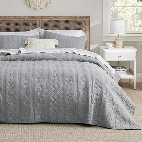 Bedsure Quilt Set: The Epitome of Comfort and Style