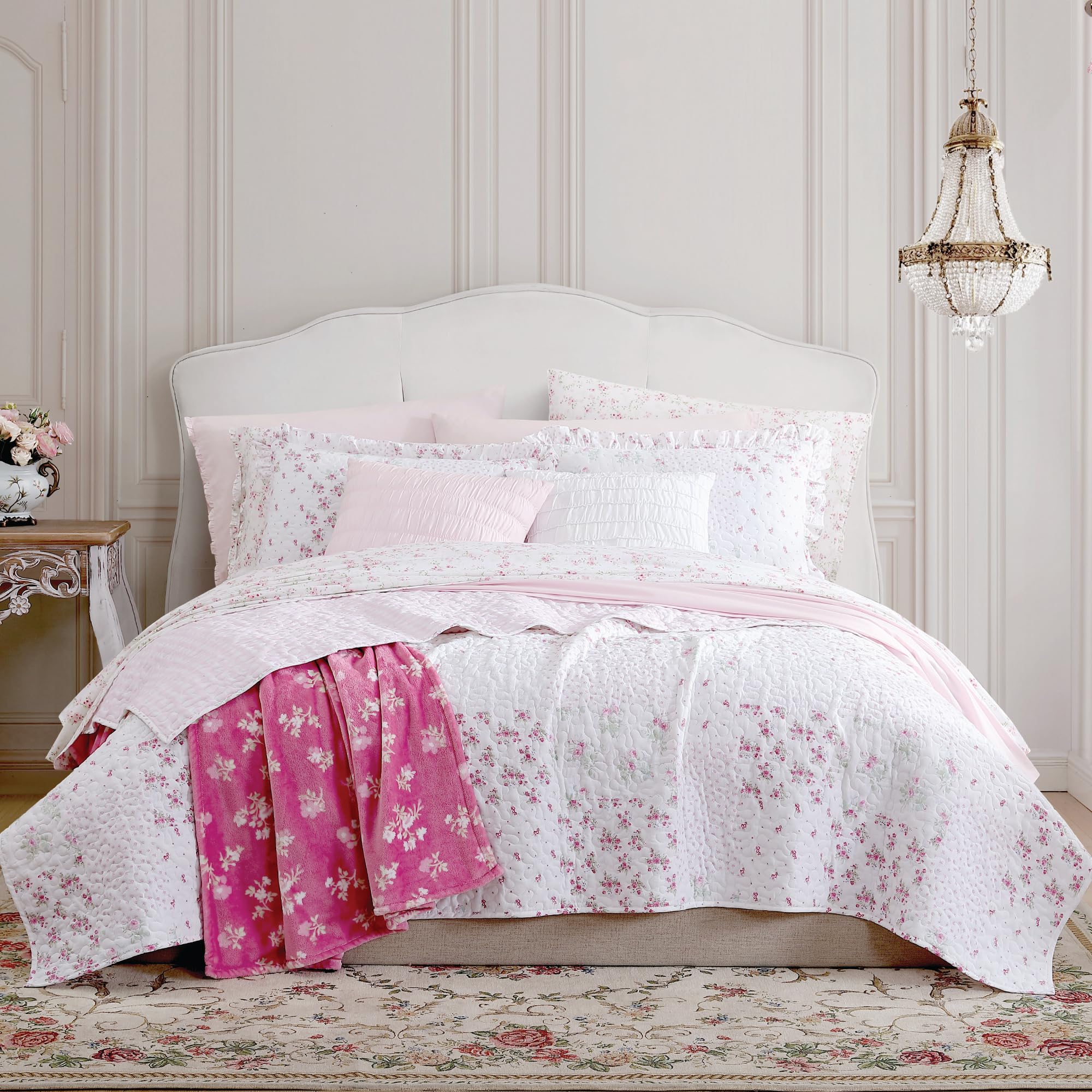 Shabby Chic® - Queen Quilt Set, Reversible Cotton Bedding with Matching Shams, Elegant Floral Home Decor for All Seasons (Madison Rose, Queen)