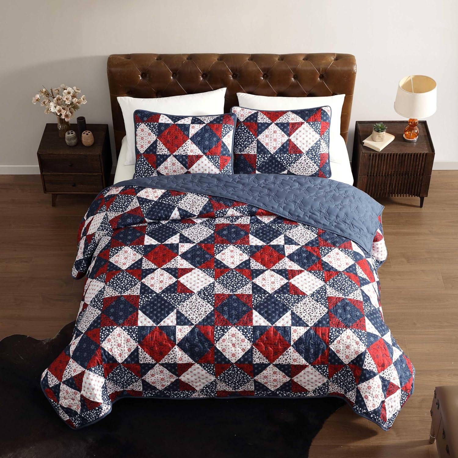 Wrangler – Queen Quilt Set, Soft Microfiber Bedding with Reversible Patchwork to Solid Design, Lightweight All-Season Quilt with Matching Shams, Americana Decor (Western Patchwork Blue)