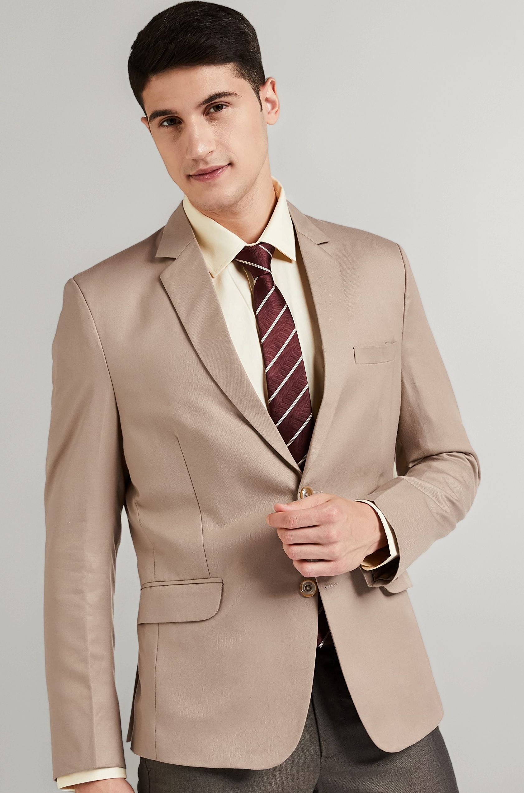 Designer Men's Slim Fit Notched Lapel Single Breasted Solid Blazer