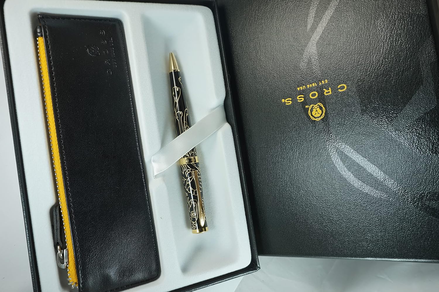 Cross Special Edition Hand made Year of the Goat - Black Lacquer and polished 23KT gold overlays and appointments Ballpoint Pen with Leather Pouch in big Corporate gift box