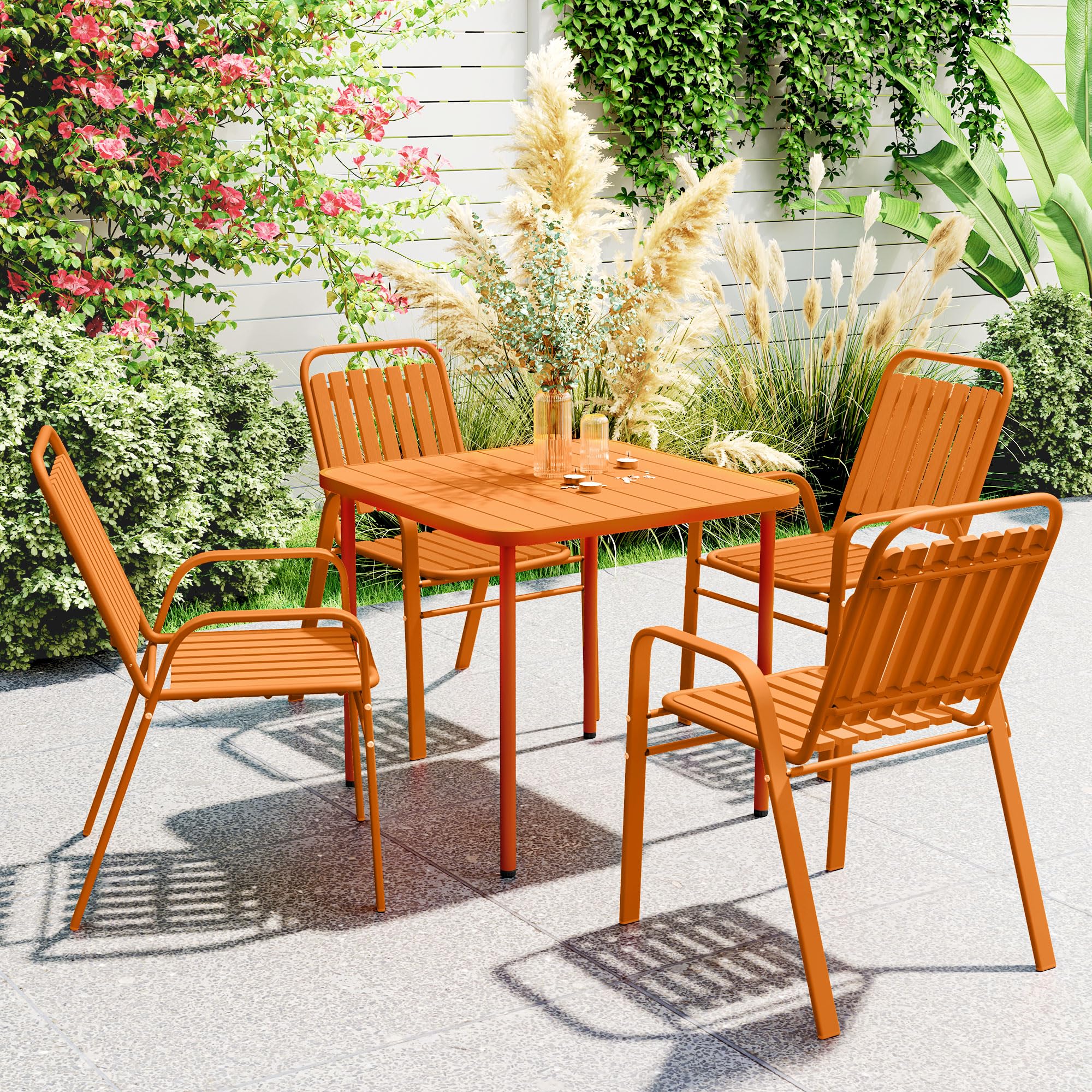 Outsunny Salon de Jardin extérieur 5 pièces, Table de Jardin extérieure avec 4 chaises empilables, Plateau à Lattes 80 cm, Structure en Acier Anti-Rouille, pour terrasse, Patio, Orange