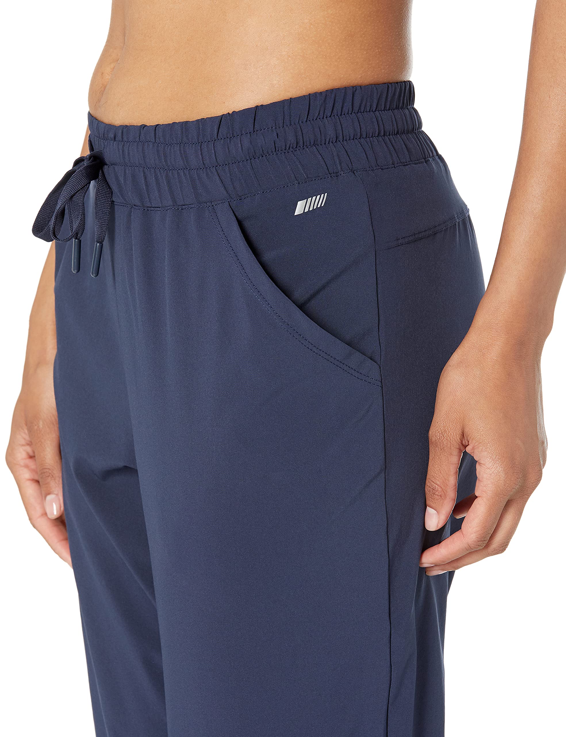 Amazon Essentials Women's Studio Woven Stretch Jogger Pant