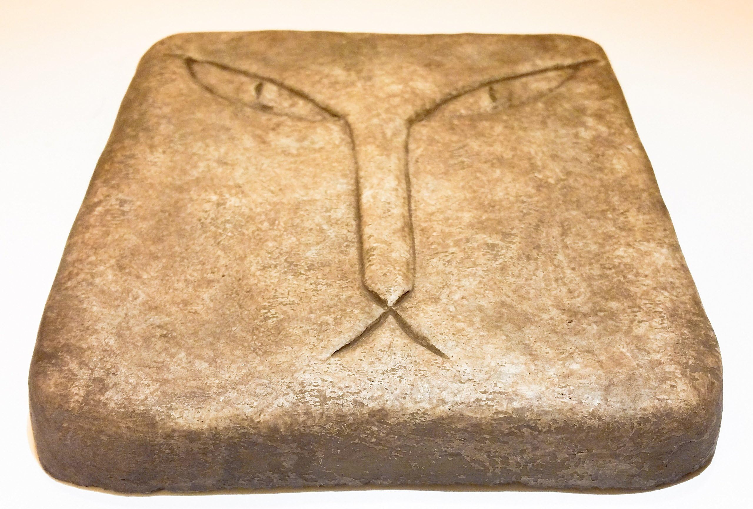 Feline Cat Face Wall Plaque, Fence Hanging (Brown)