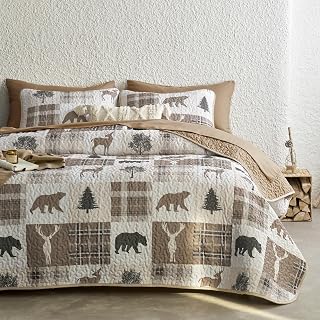 Wake In Cloud - Rustic Quilt Set, Cabin Lodge Christmas Bear Moose Deer Wildlife Western Patchwork Country, Reversible Lightweight Bedspread Coverlet, 3 Pieces, Tan Brown, Queen/Full Size