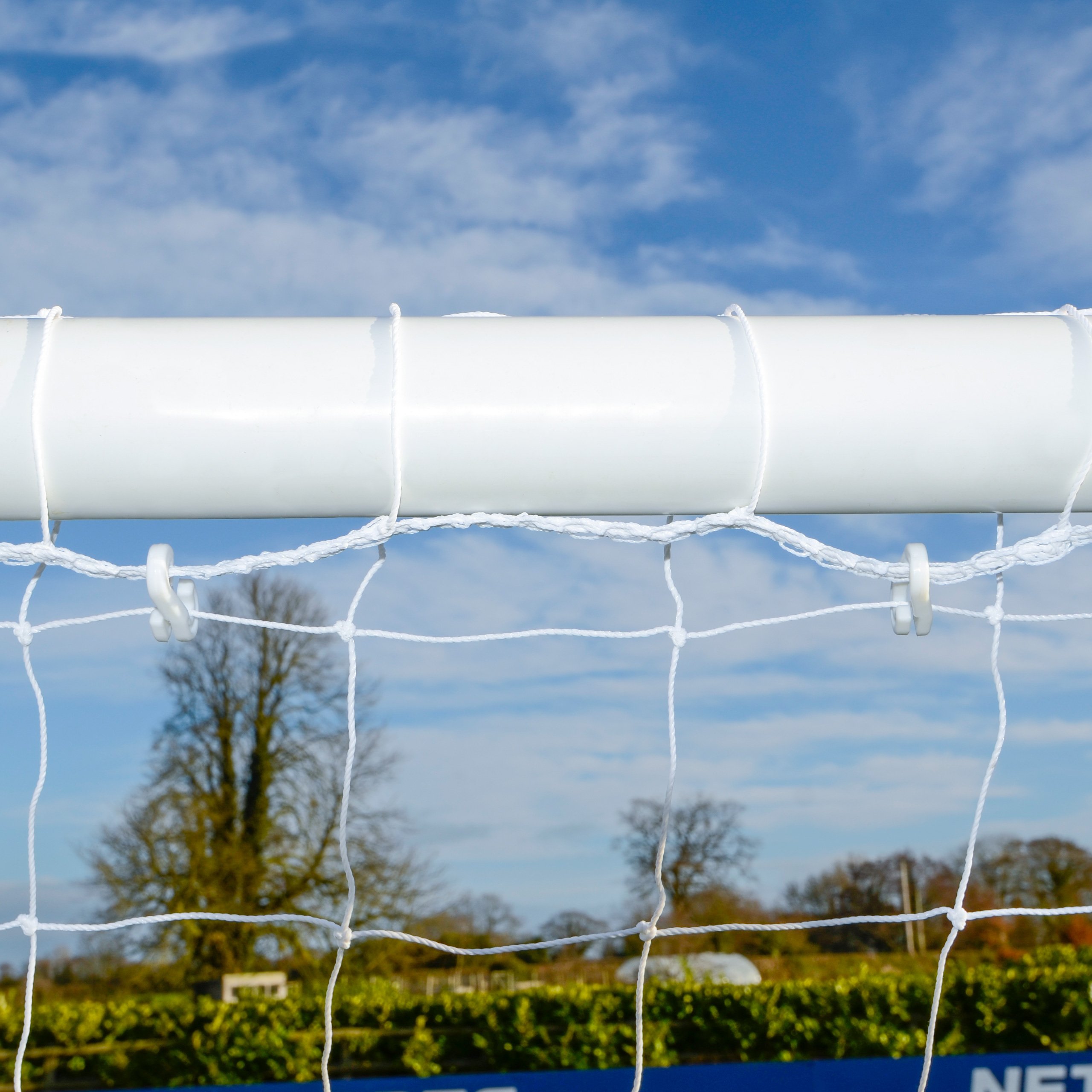 FORZA Gaelickie bramki do piłki nożnej i Hurling | 20 cm x 15 m, 10 stóp x 18 m, 12 ft x 16 ft | Siatka odporna na warunki atmosferyczne i słupki bramkowe z uPCW | Słupki do bramki ogrodowej dla dzieci (30 cm x 15 cm)