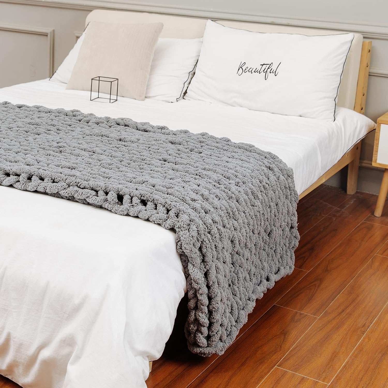 clootess Chunky Knit Blanket Chenille Throw 100 Hand Knit with Jumbo Chenille