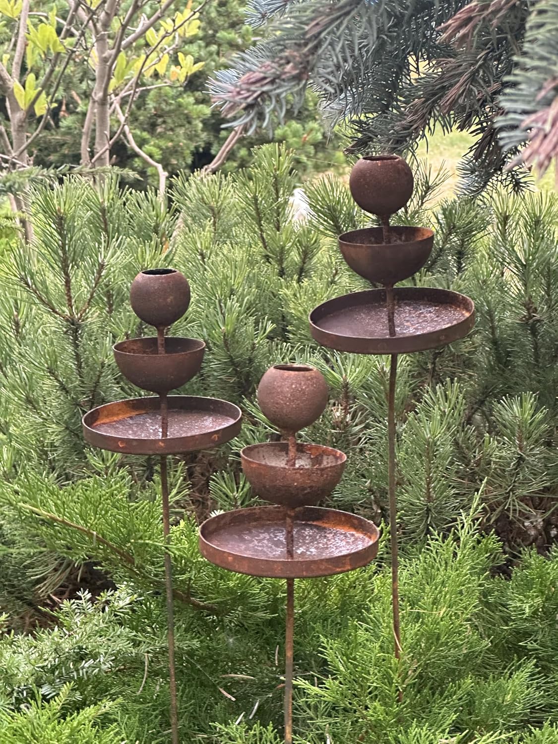 Metal Rain Catchers, Bee Cups Outdoor Garden Decoration, Bees Garden Decoration, Butterfly Feeder, Water Station, Rusty Flower Garden Stakes