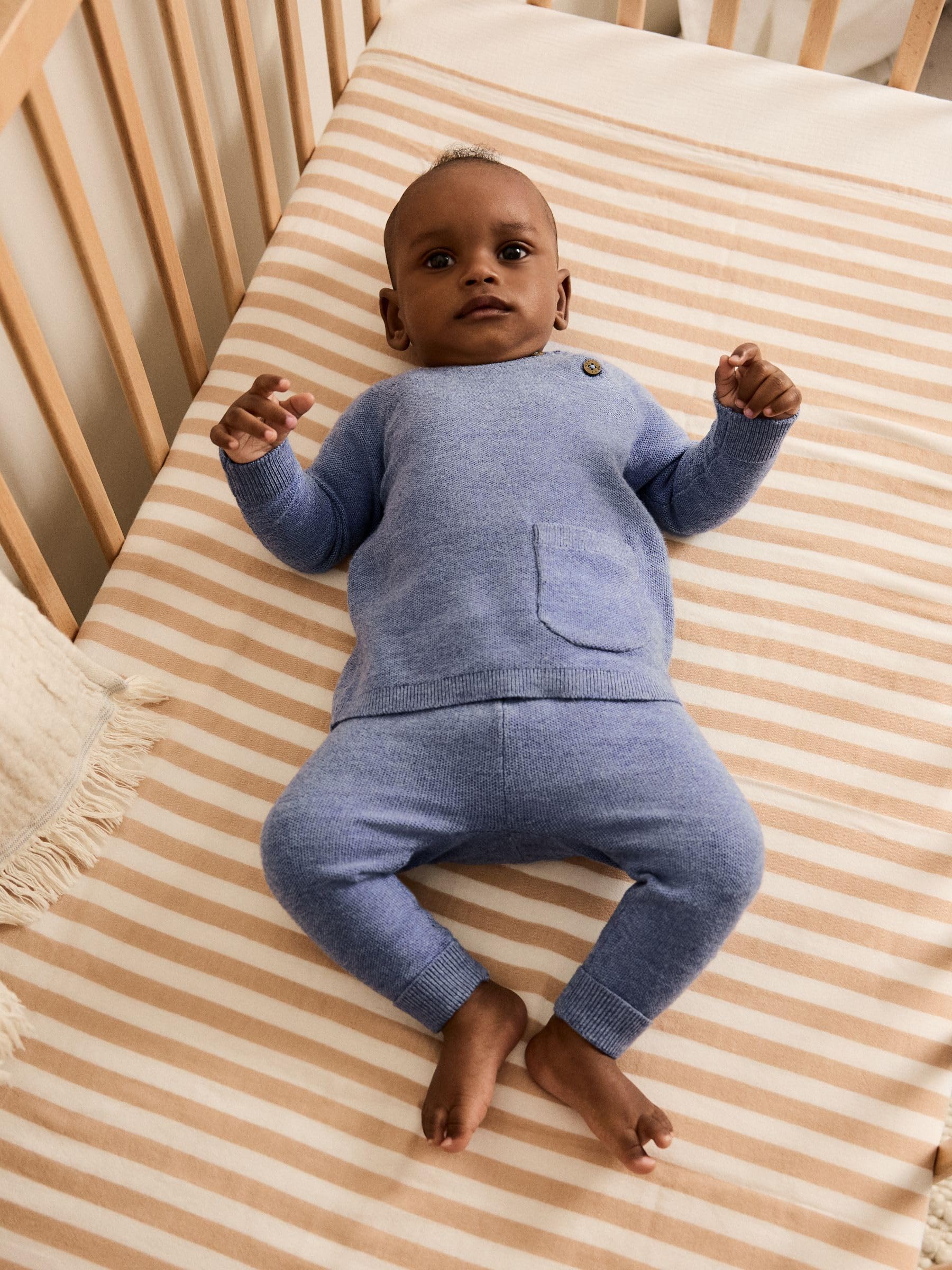 NEXT Bebés niño Conjunto de jersey y leggings de punto para bebé